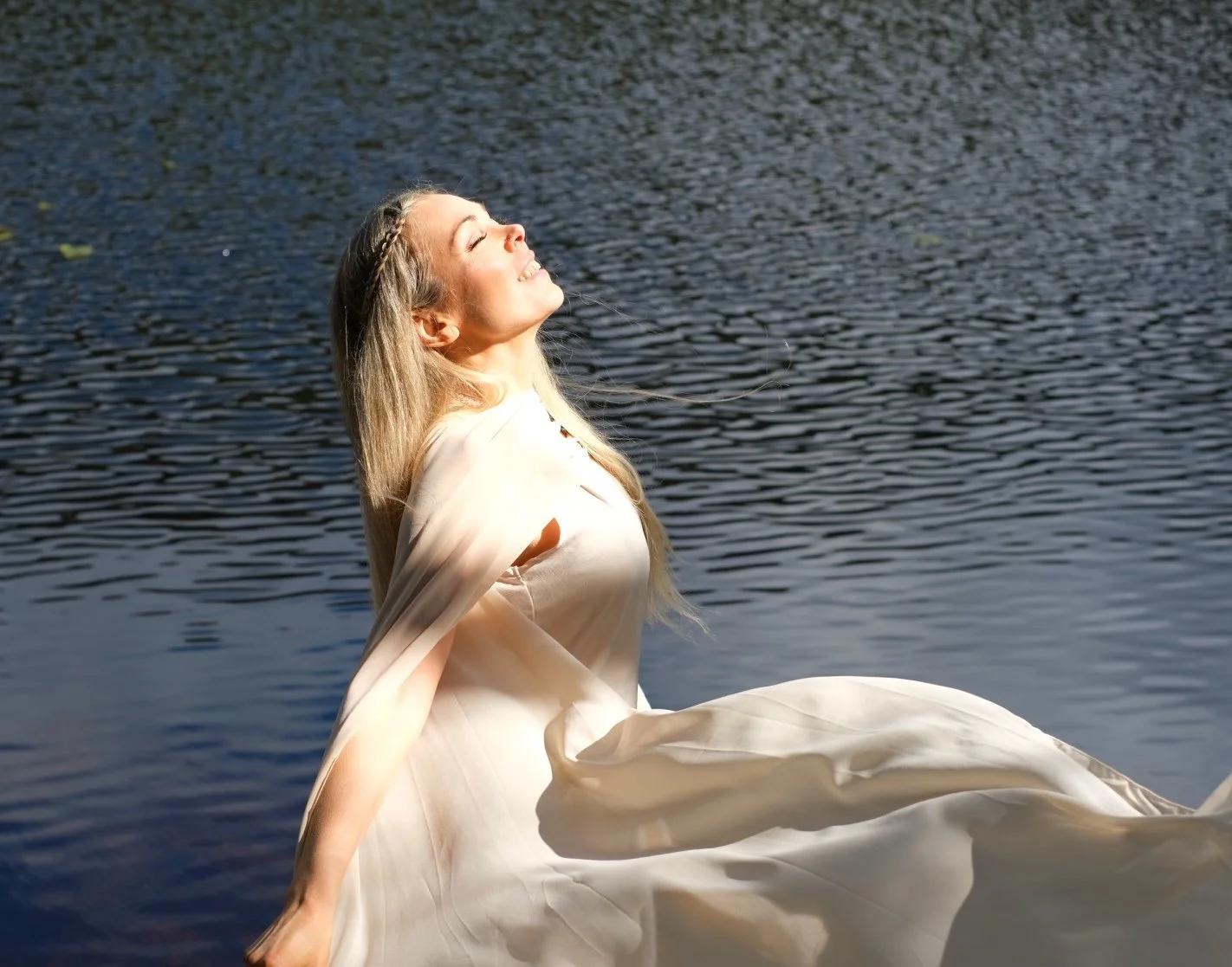 Pop/Review Maribelle // A new spring - A Prayer