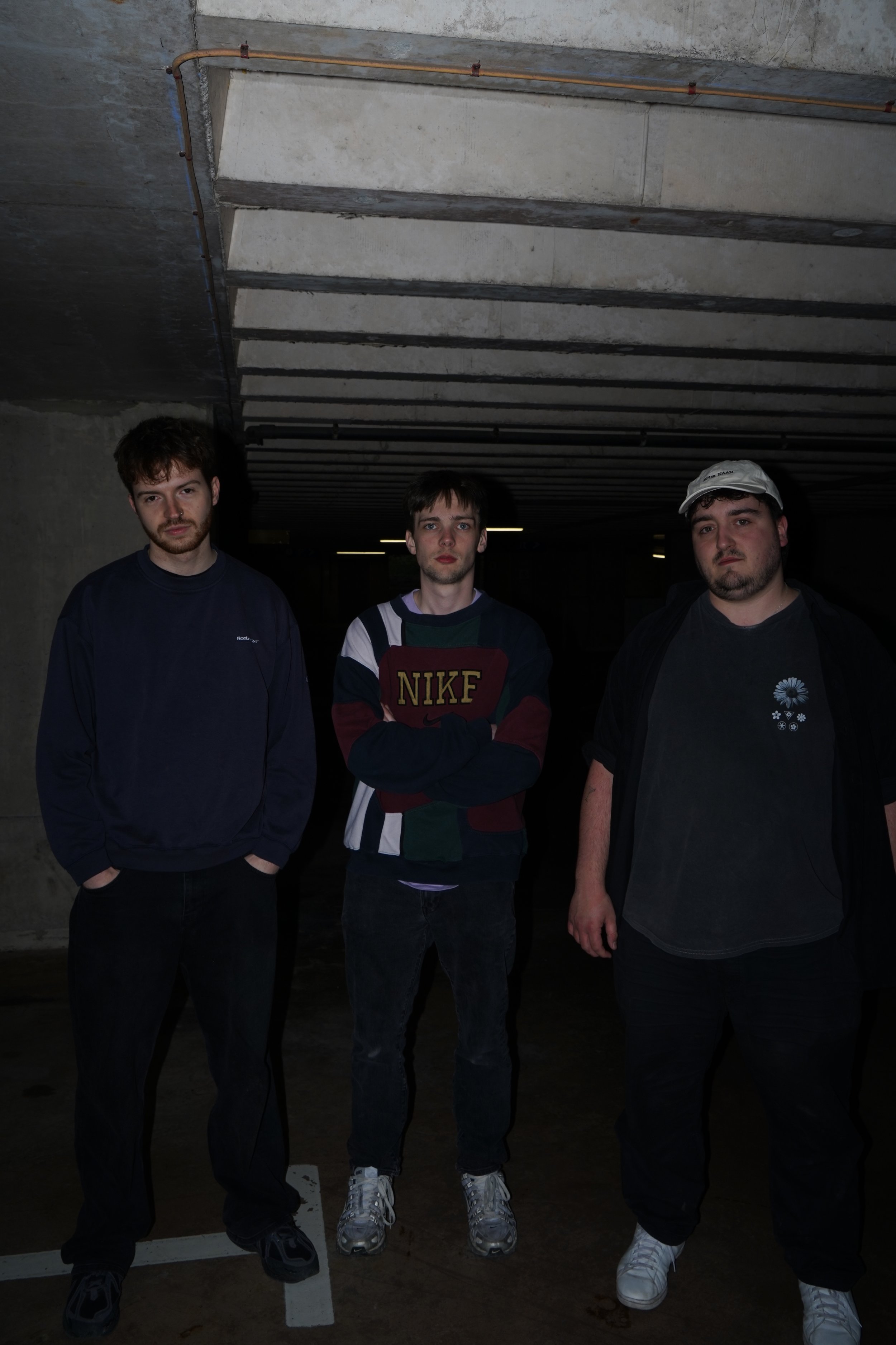 Rock/Review Underlowe - No Pictures