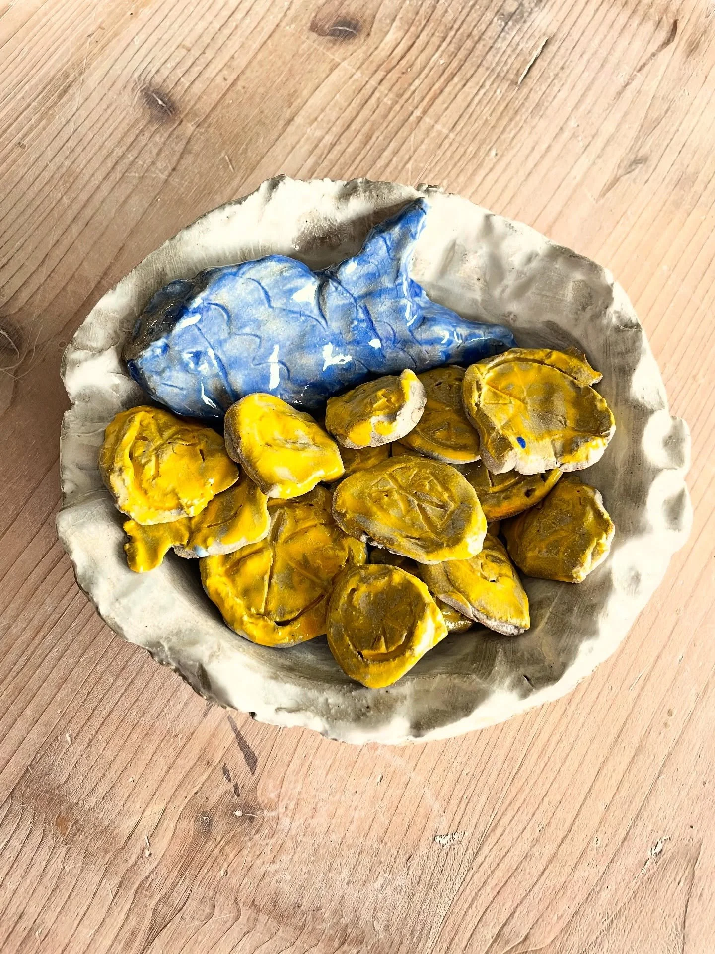 Demain 15h c&rsquo;est la restitution du trimestre des enfants, nous vous invitons donc au vernissage de : &ldquo;Chez Polette le restaurant des enfants&rdquo; qui se tiendra dans la halle d&rsquo;essai de la @fabriquepola 🍽️
Miam ! Passez nous voir