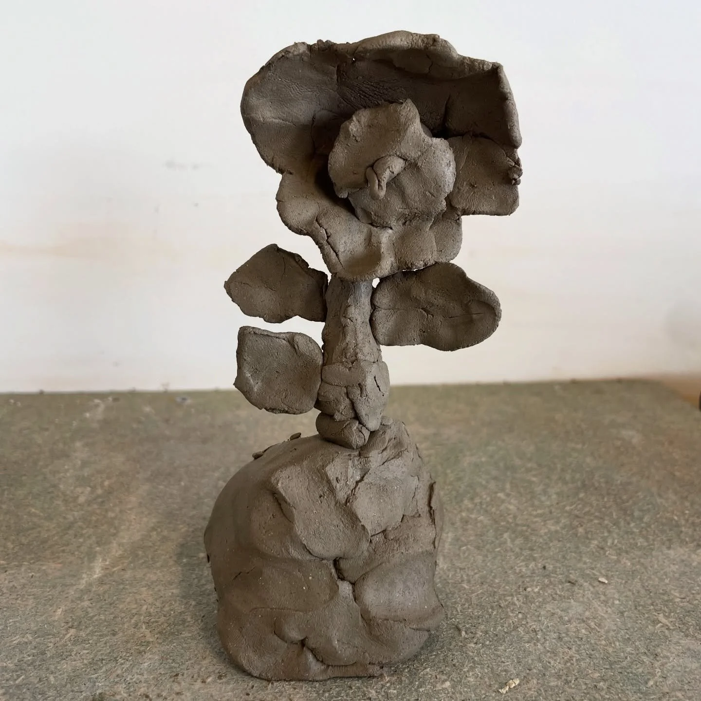 Derniers jours pour inscrire votre mini pour le deuxi&egrave;me trimestre de pratique artistique &agrave; la @fabriquepola ! 🙌
.
Au programme : 5 s&eacute;ances de c&eacute;ramique avec @fantastic_ceramic , 5 s&eacute;ances d&rsquo;expression graphi