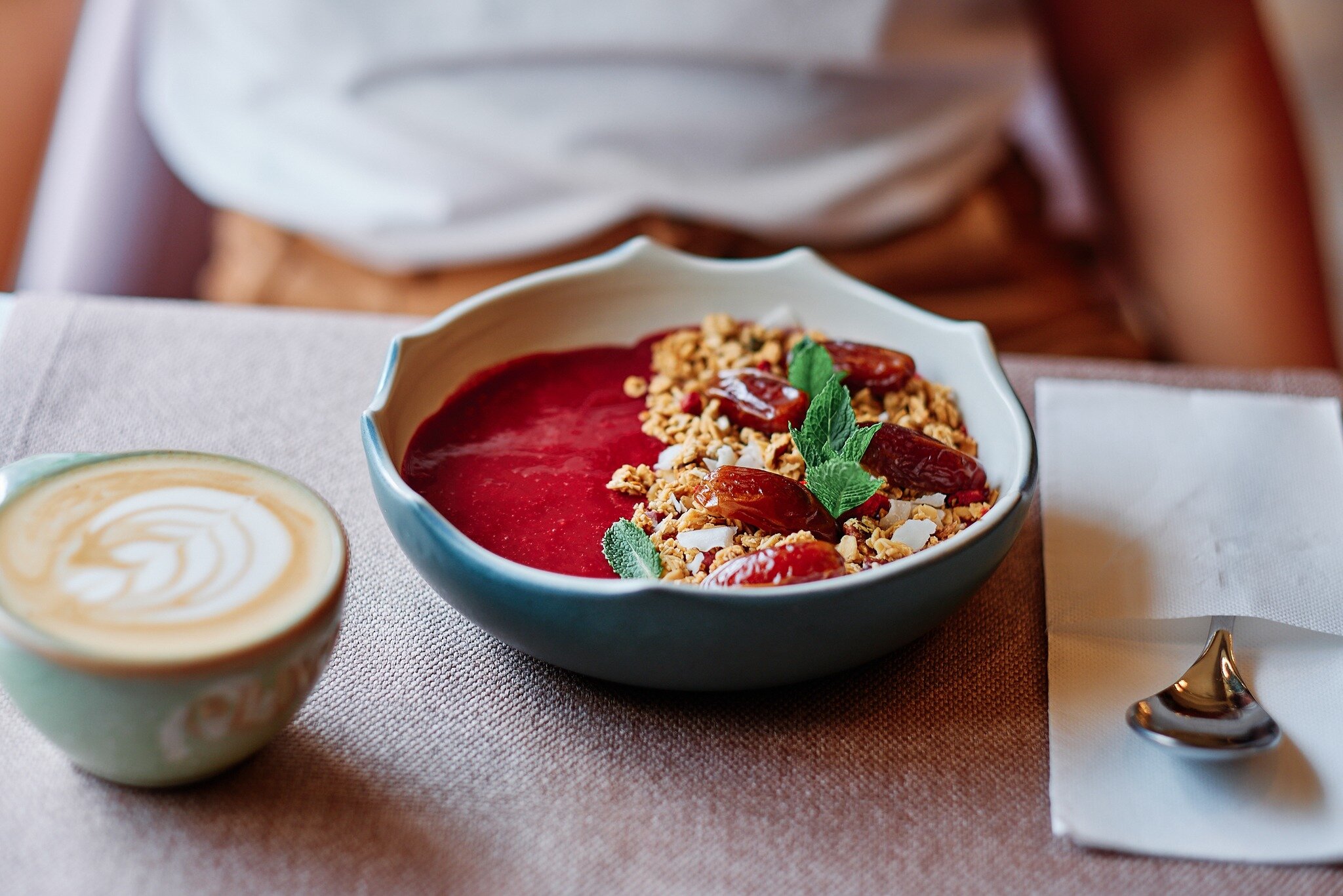 🍓 When in doubt, choose healthy. 

This chia pudding with granola and strawberry cream is our breakfast vegan dream. 
The softness of the pudding is beautifully complimented by the granola crunch, while the sweetness of the whole dish is balanced by