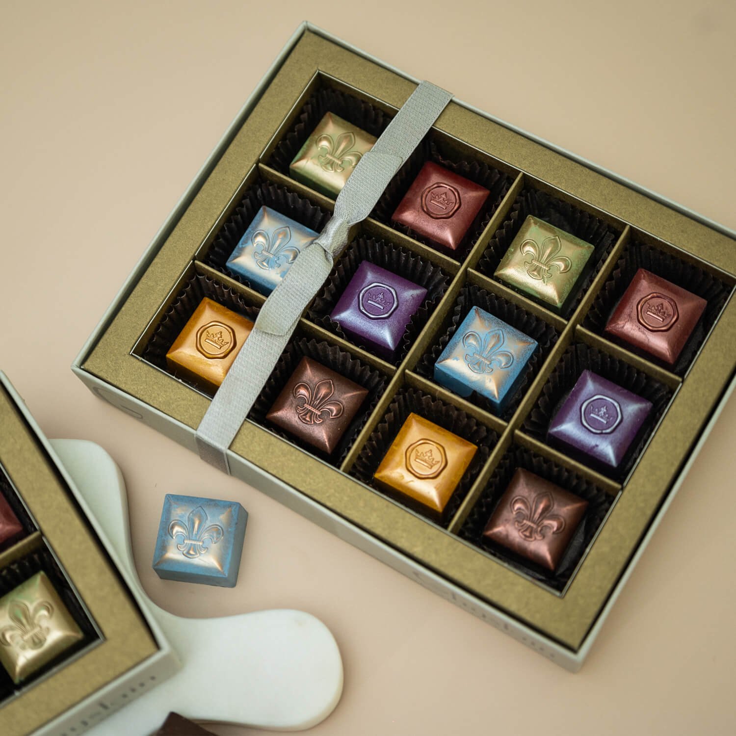 Collection-de-Caramel-12pc-D.jpg