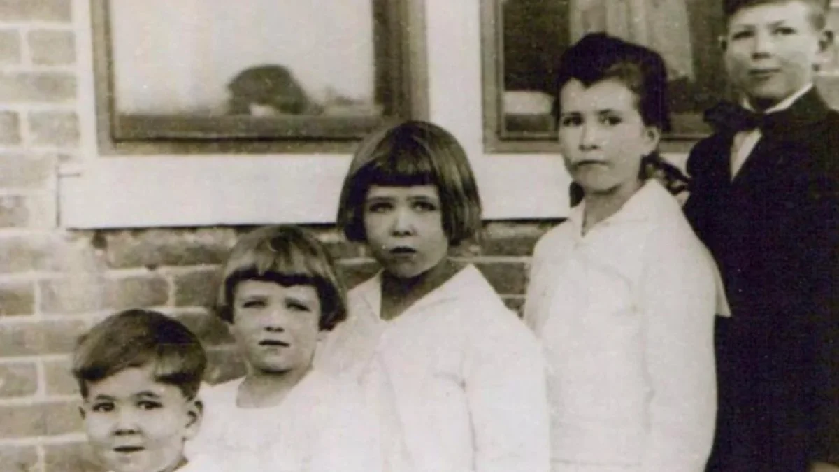 How Childhood Roles Follow You Into Adulthood