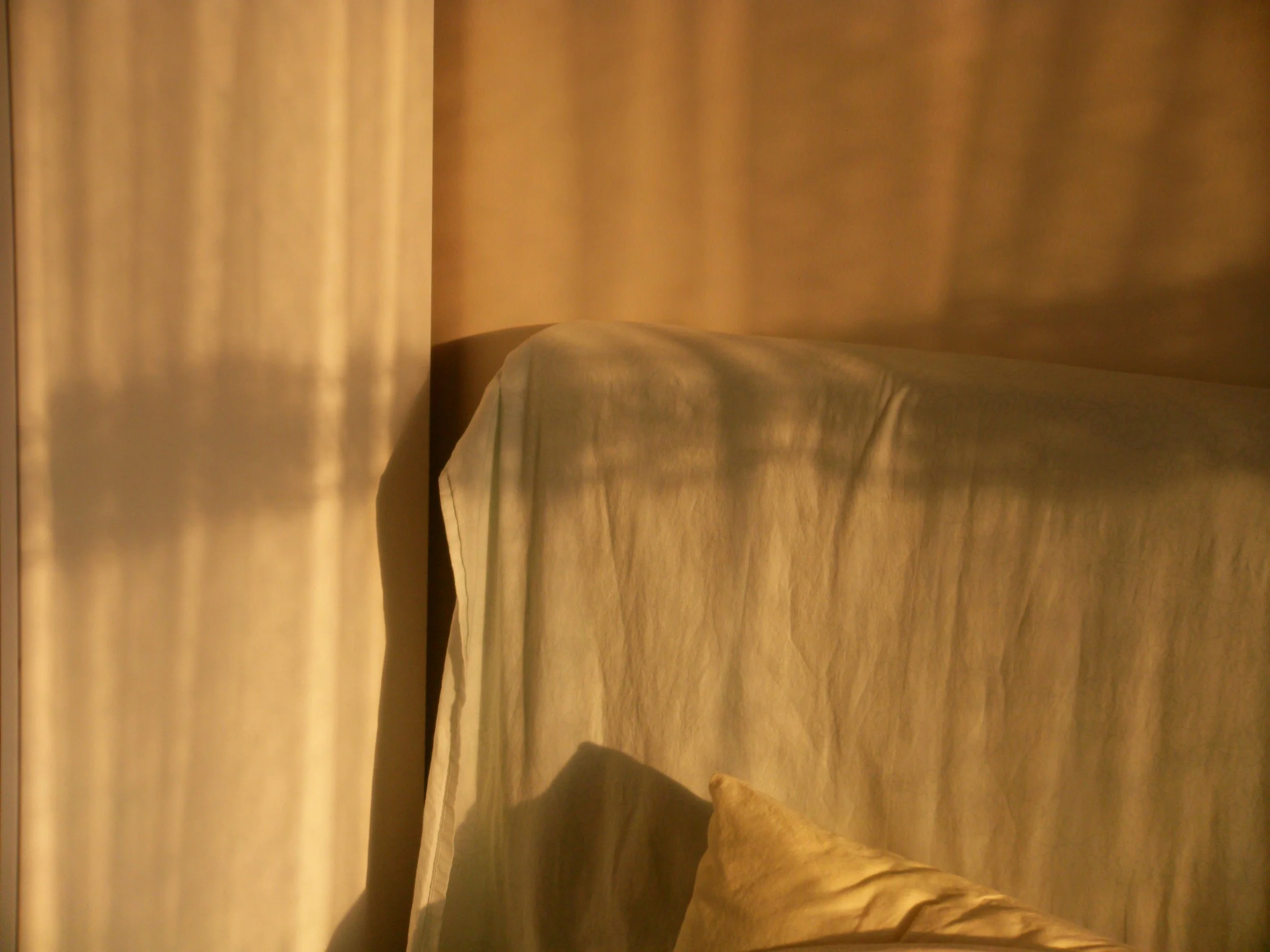 What to Do When You Get Ghosted (And Why It Feels So Hard)