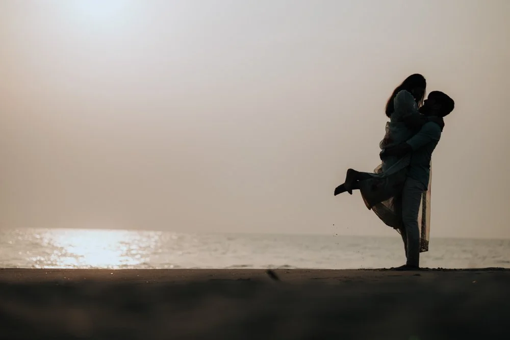Tips to Have the Best Couple Photoshoot Beach