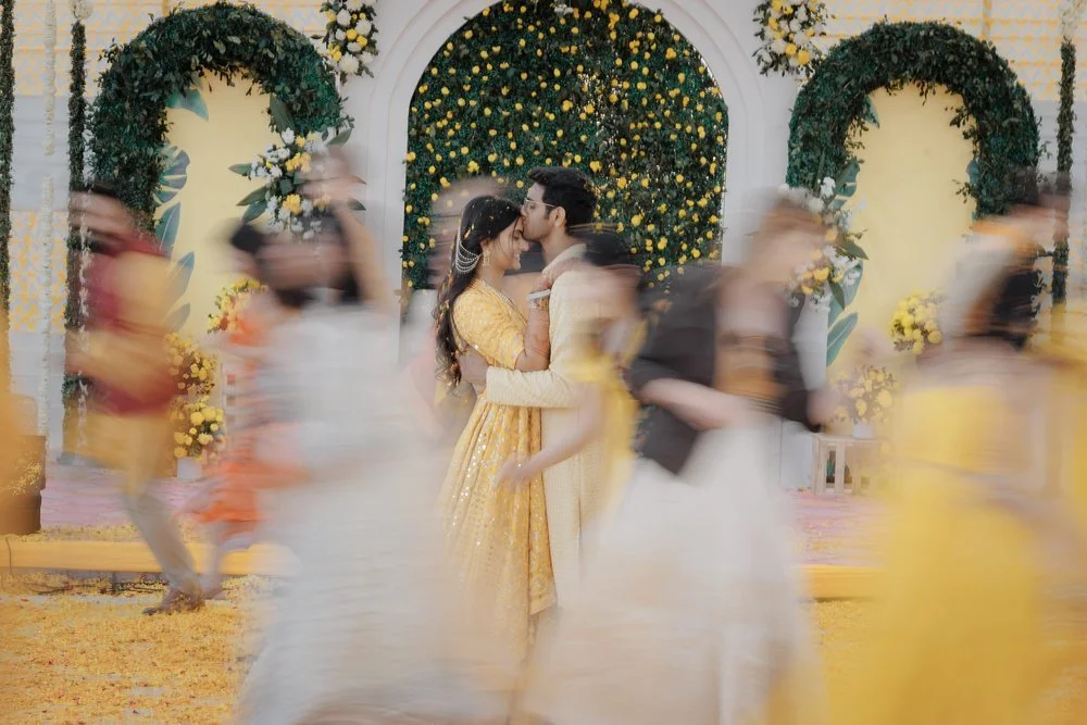 20 Simple Couple Photo Pose For Your Big Day