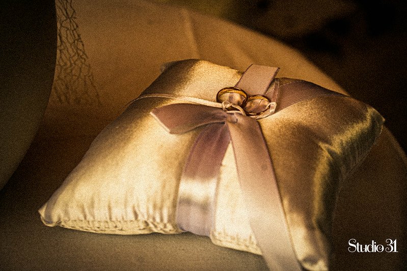 premium-candid-wedding-photography-studio-31 (11).jpg