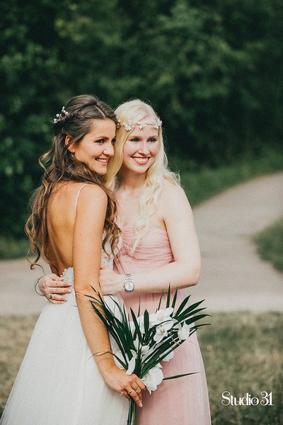 candid-wedding-photography-studio-31 (3).jpg