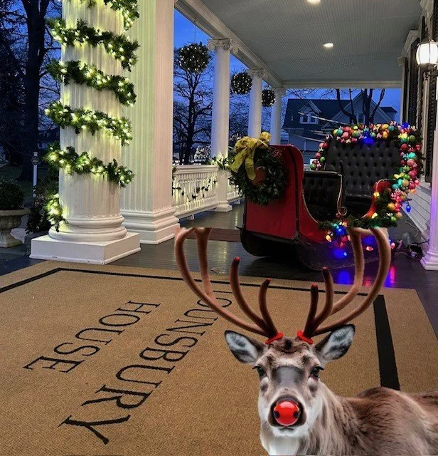 Holiday Stroll: North Pole