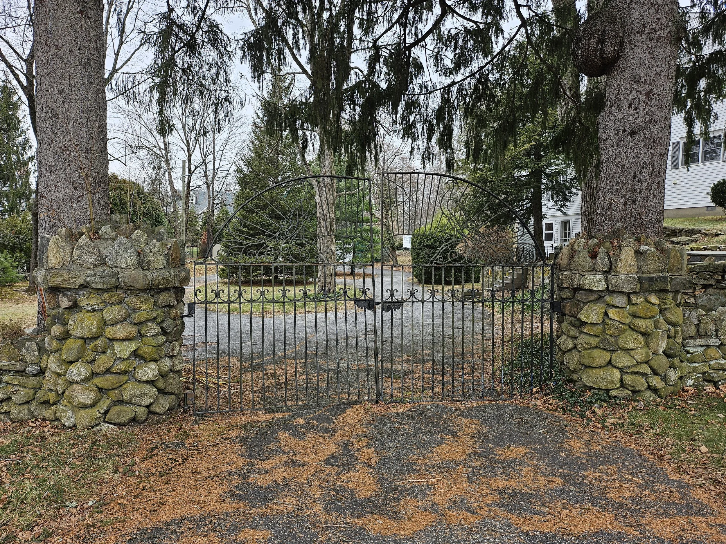 Ridgefield History Club: Works in stone