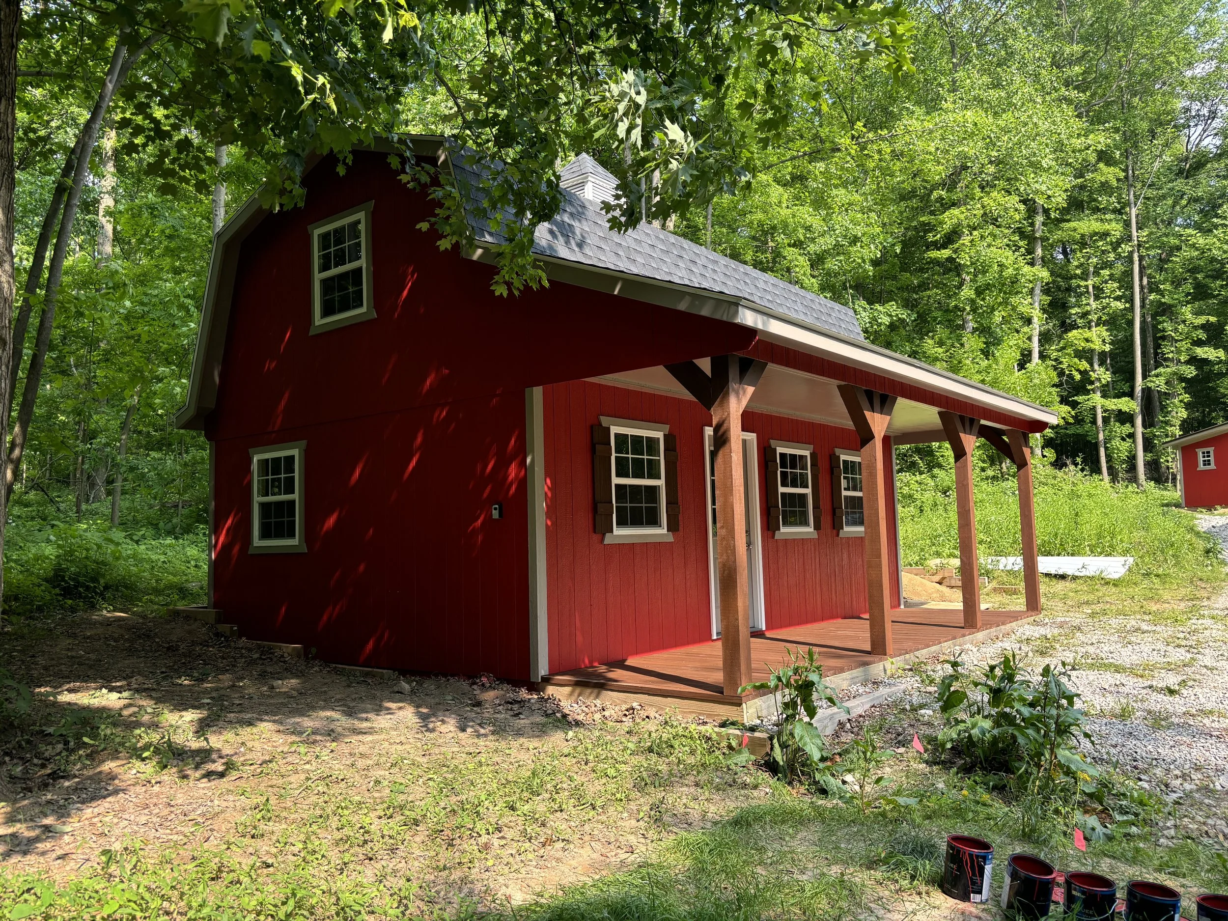 red and gray barn