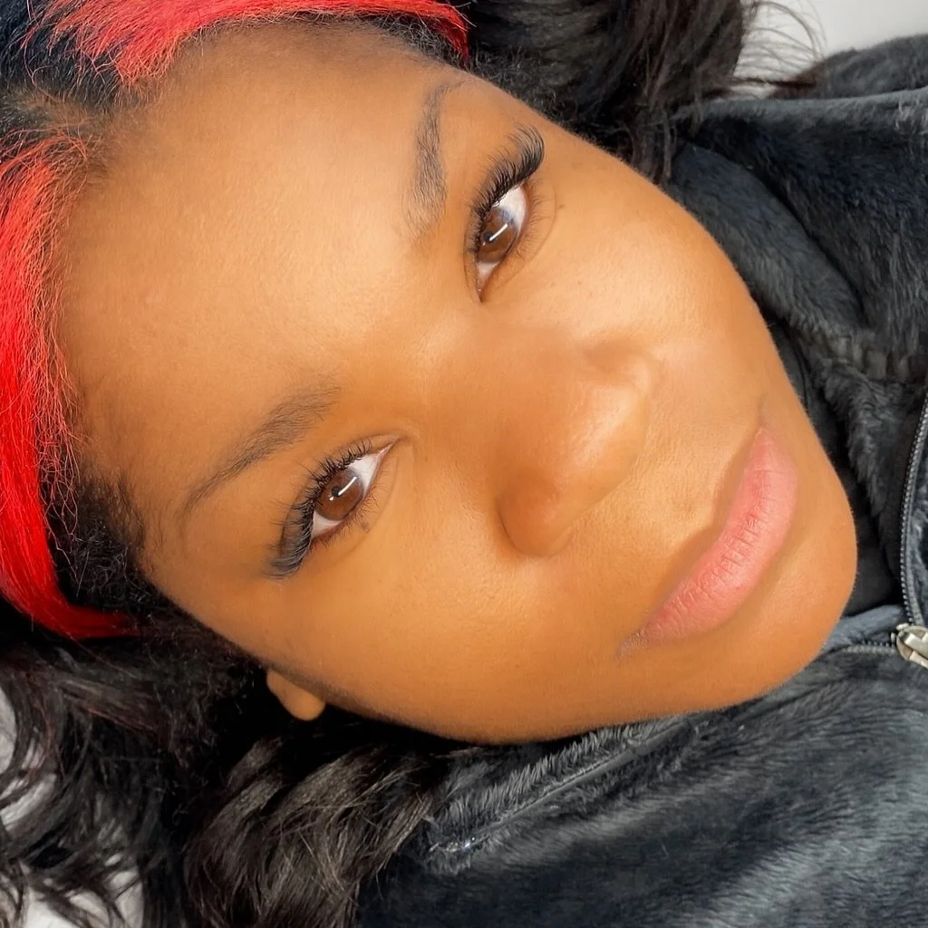 Book a service this month and receive free facial 

Yup you heard that right 

I may never do this deal again 

Go to our website and book your appointment today 

Glue by @ruthiebelle 

#lynchburgva #libertyuniversity #mlknhoneybeauty