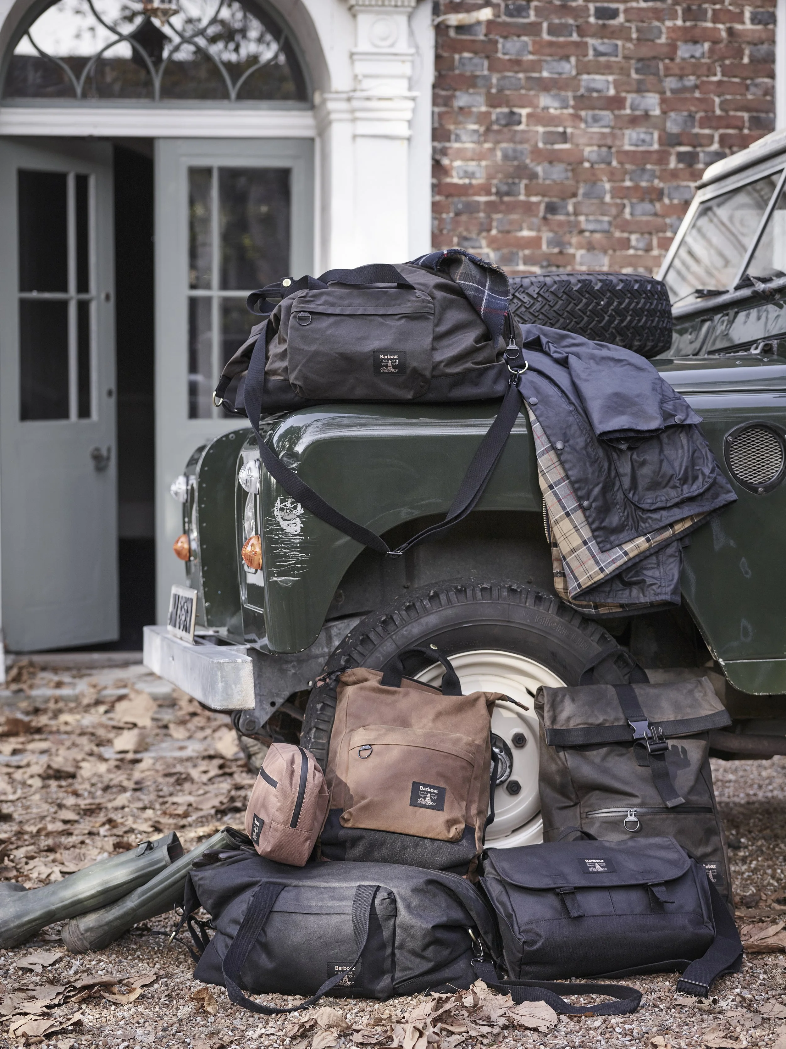 AW24 Barbour Accessories - Field Wax Range_ Holdall UBA0715BK31_ UBA0715OL71_ Messenger UBA0719BK31_ Backpack UBA0714SN91_ Crossbody UBA0716SN91.jpg