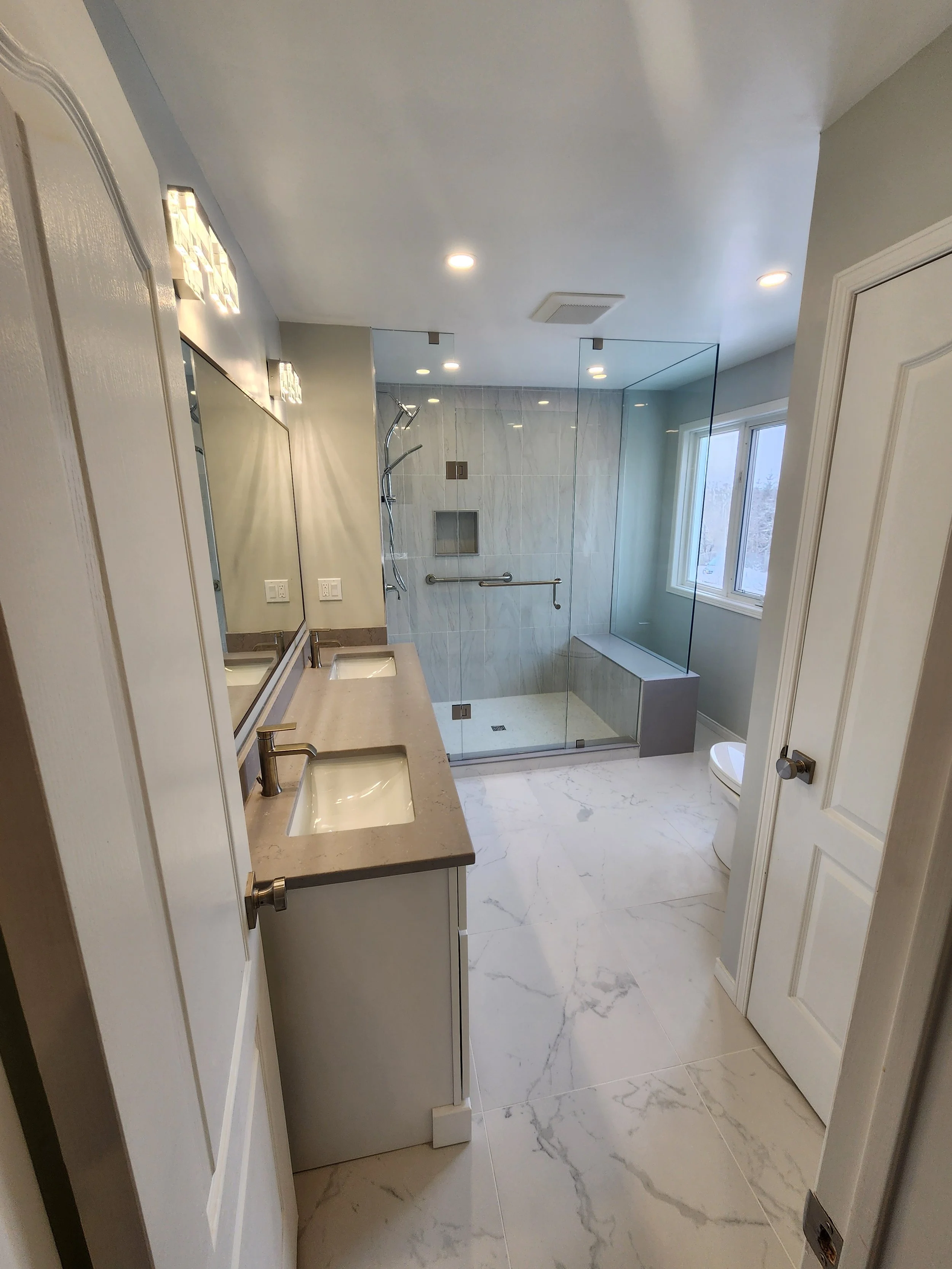 luxury-master-bathroom-double-vanity-walk-in-shower-marble-floor-gravenhurst-muskoka.jpg