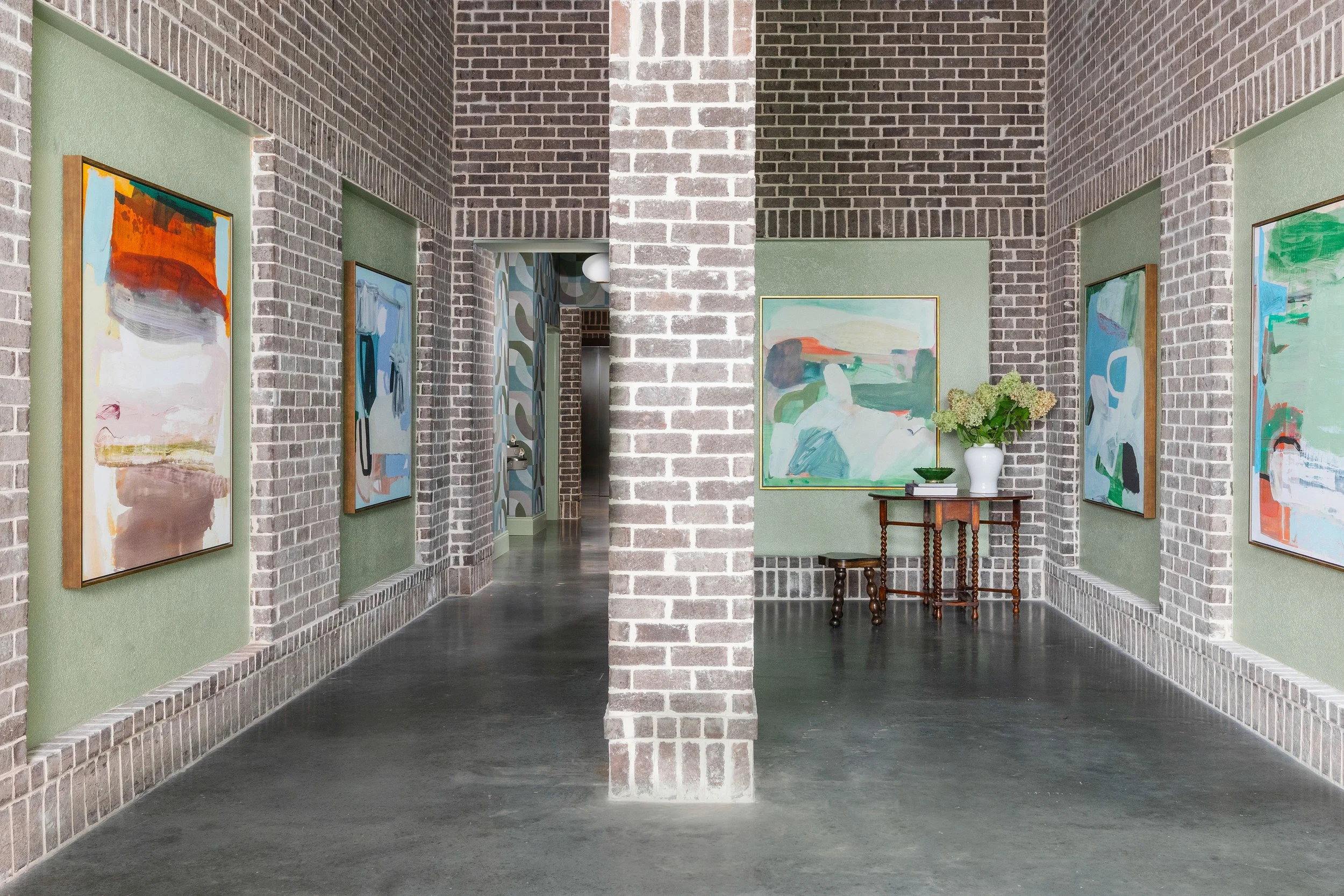 Lesley-Steinberg-Interiors_100-North-Main-Alpharetta_Elizabeth-Granger-17.jpg