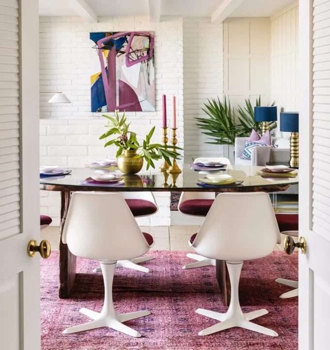 Hope there is enough room at your holiday table for everyone you love and hold dear. Happy Rosh Hashanah friends and family! 

Interior design @lesleysteinberginteriors 

Photography @alannahale