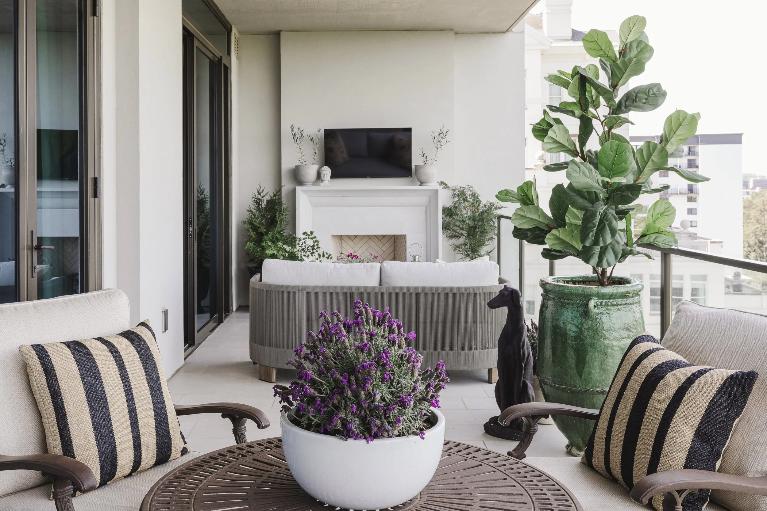 Lesley-Steinberg-Interiors_Graydon-Buckhead_Elizabeth-Lauren-Granger_Graydon-Veranda.jpg