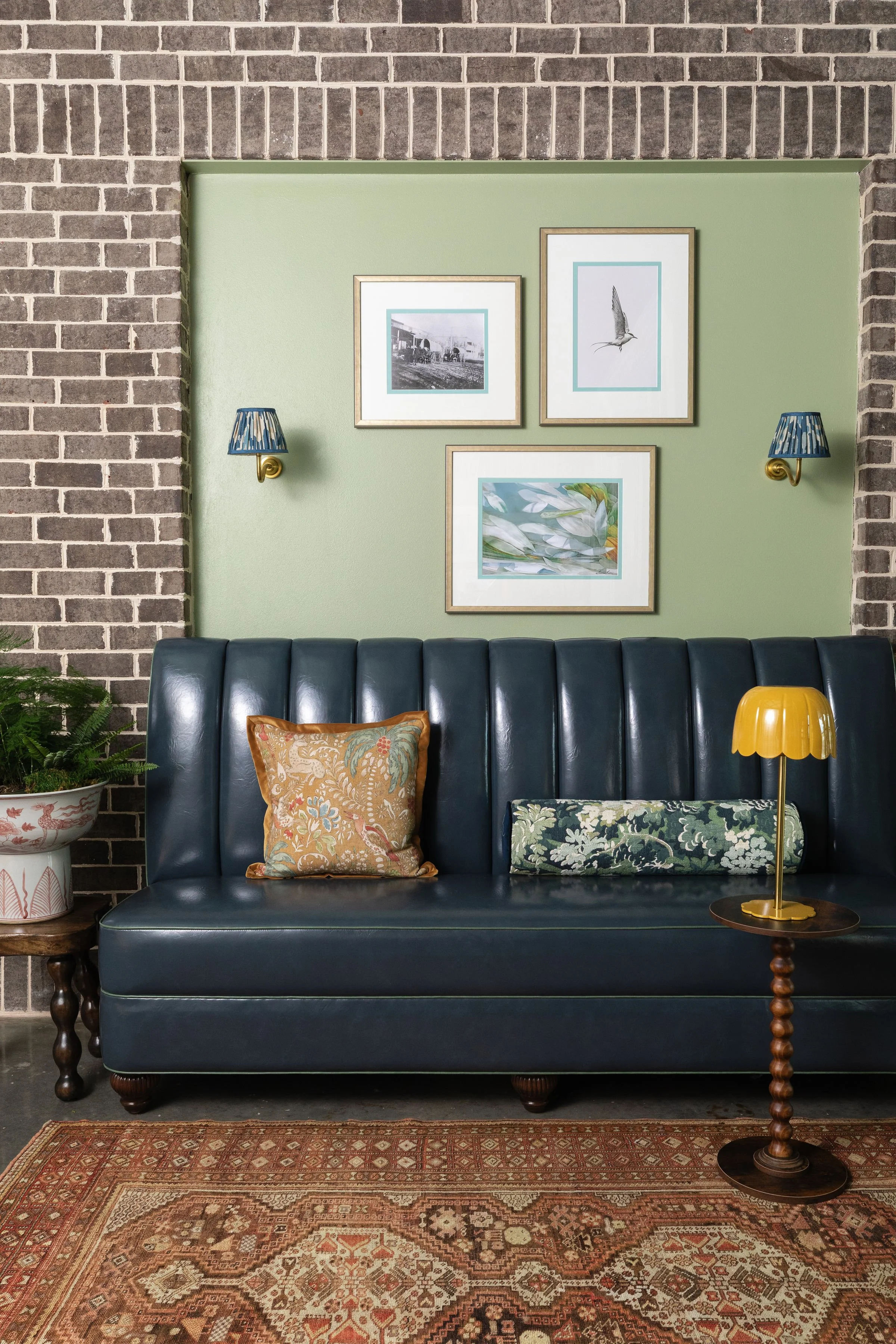 Lesley-Steinberg-Interiors_100-North-Main-Alpharetta_Elizabeth-Granger-9.jpg
