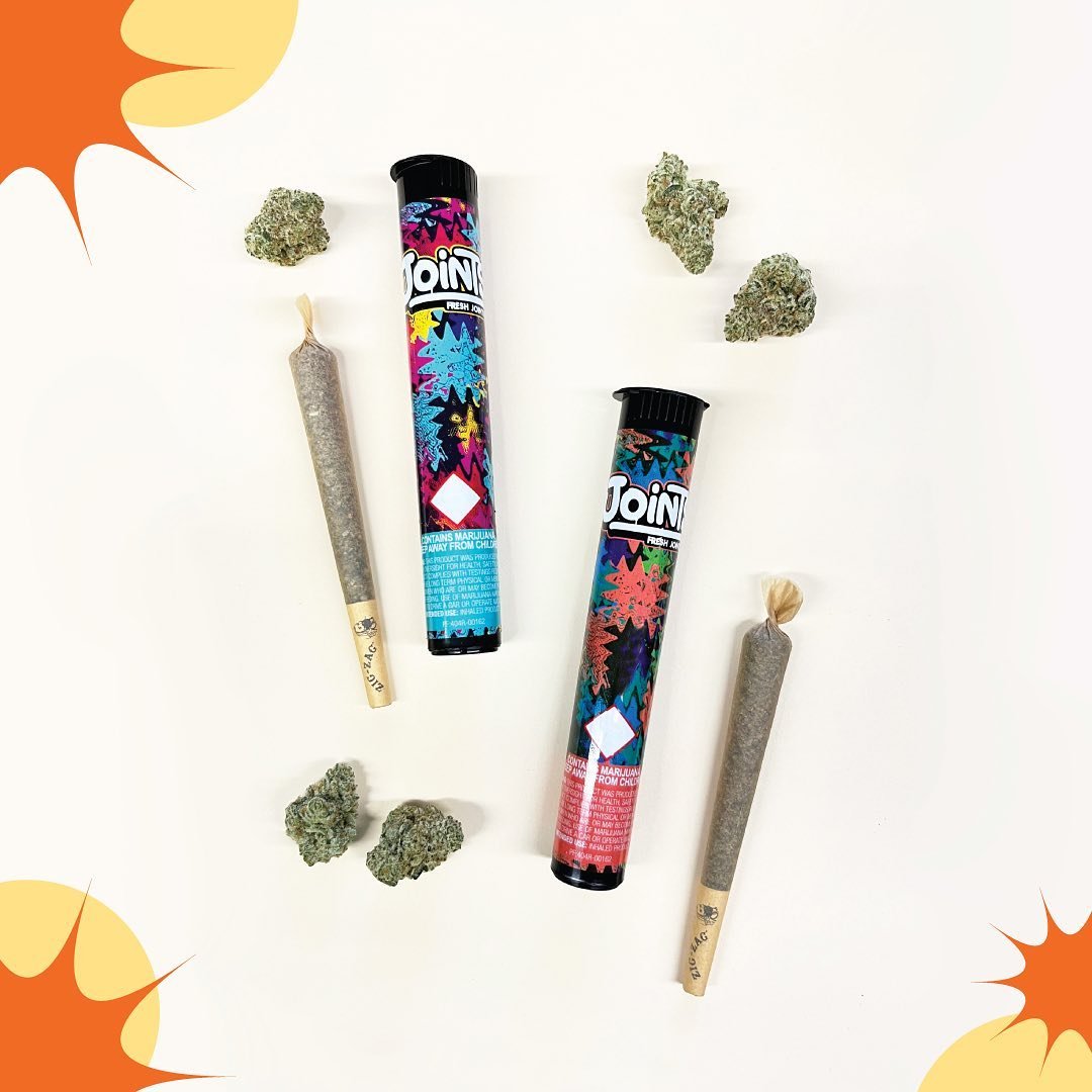 Did ya know we change our packaging biweekly? New tubes, new colors, new attitudes. Nothing communicates fresh like fresh weed in new packaging. 😘