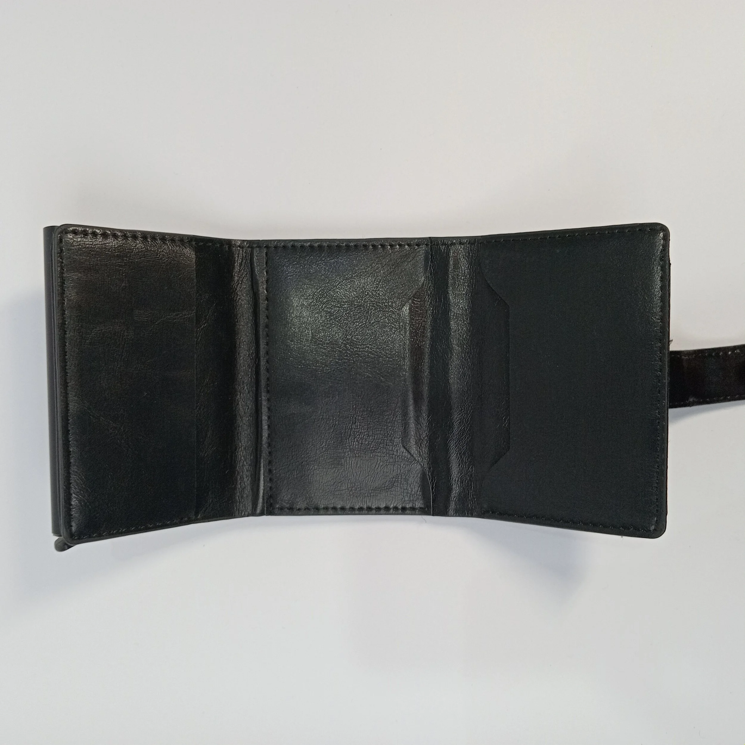Wallets B5 006-c.jpg