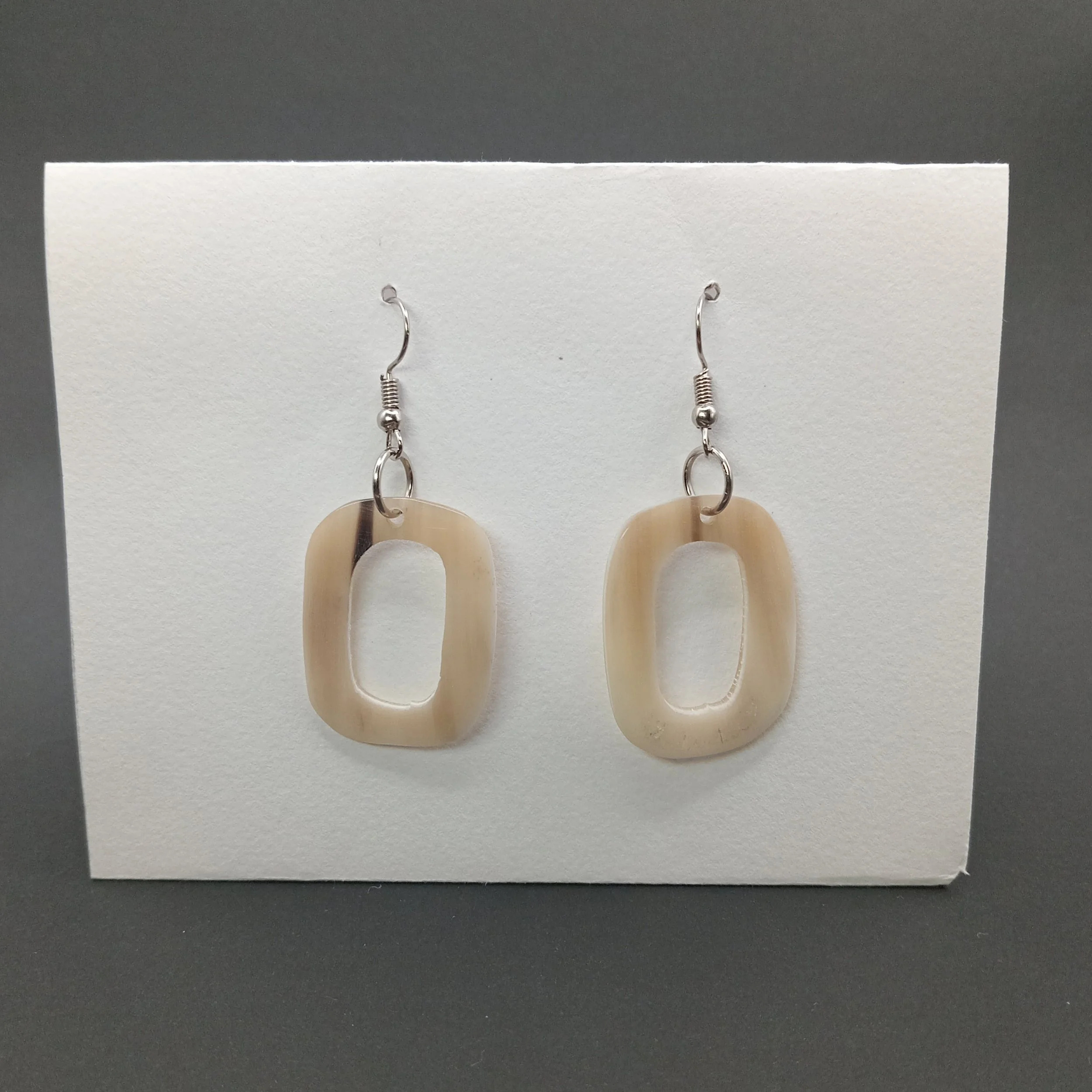 Earrings B5 061-d.jpg