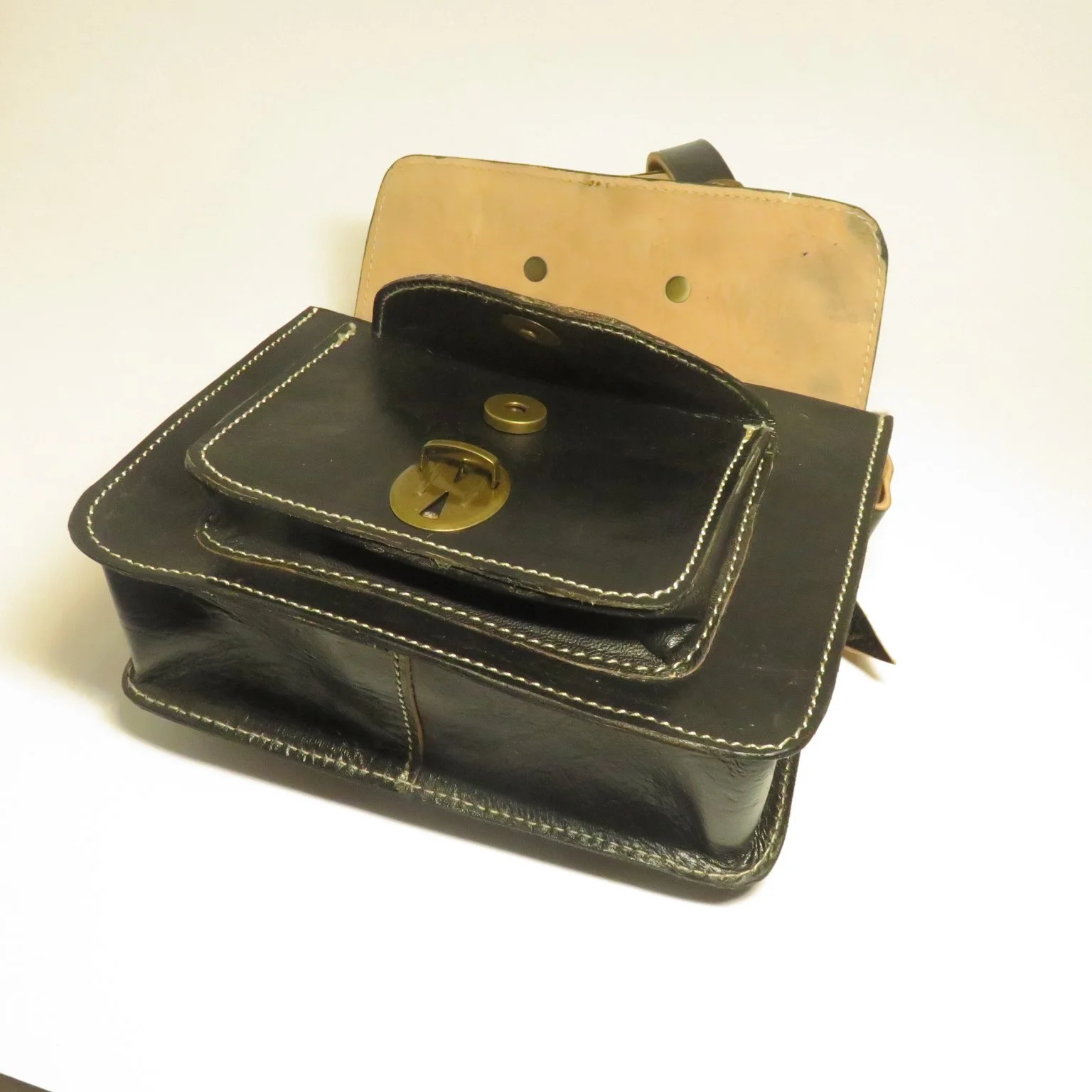 Handbags B4 003-f.JPG