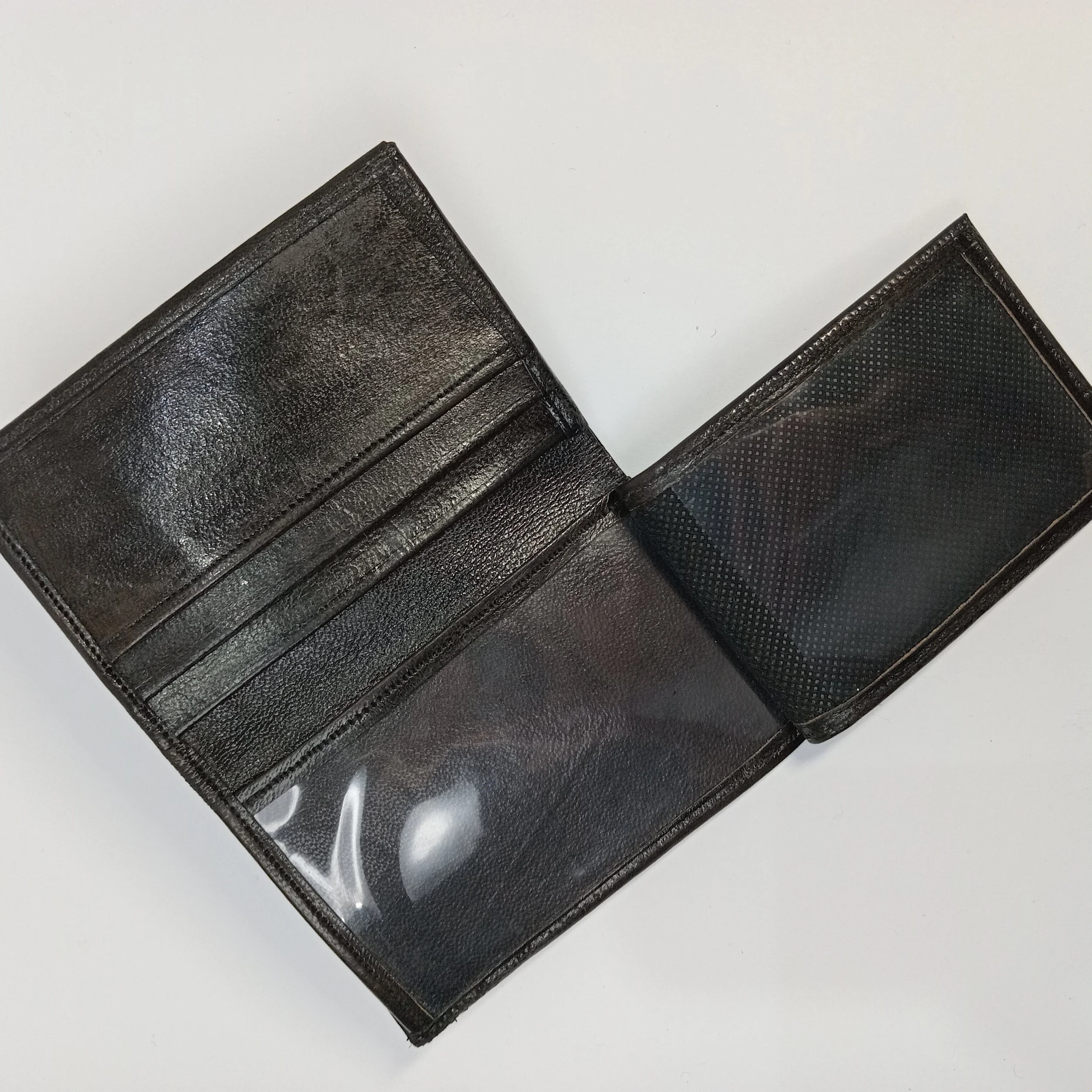 Wallets B5 004-d.jpg