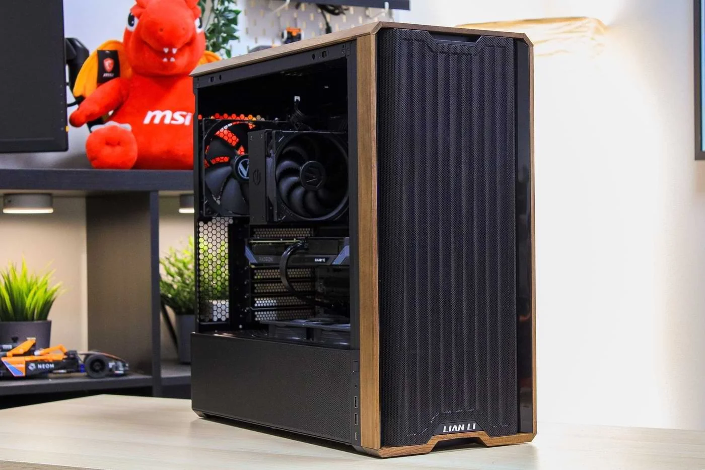 Purity - RX 9060 XT / R5 7500F