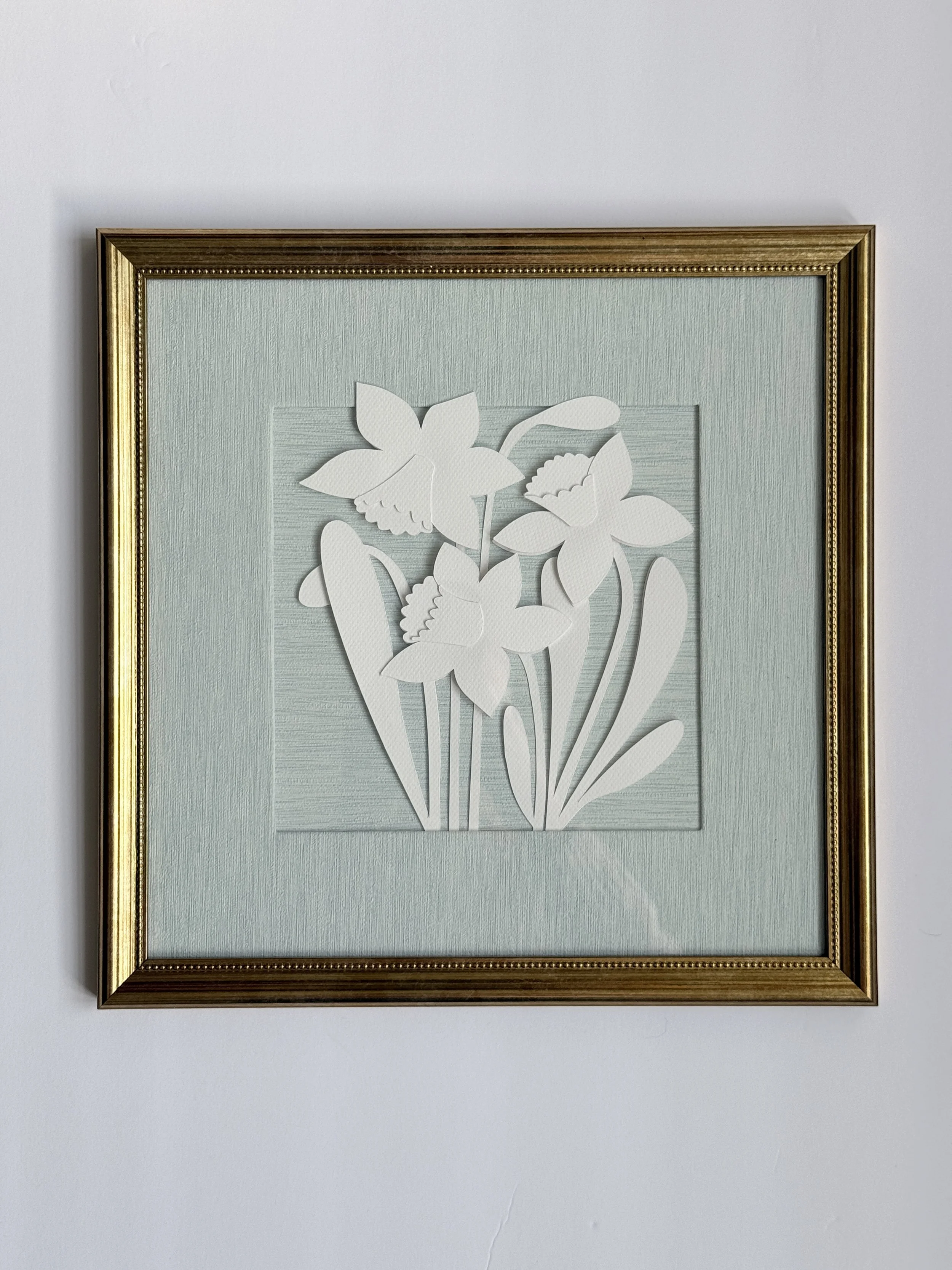 Blue Grasscloth Daffodils