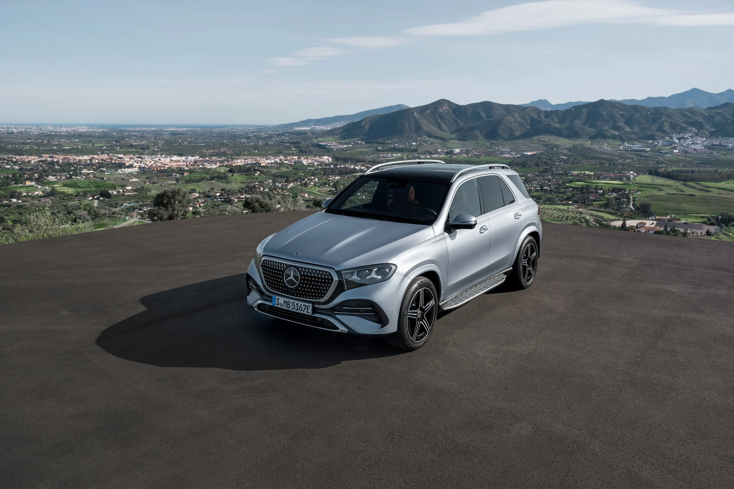 Best Tracker for Your Mercedes in the UK: The 2026 Security Guide