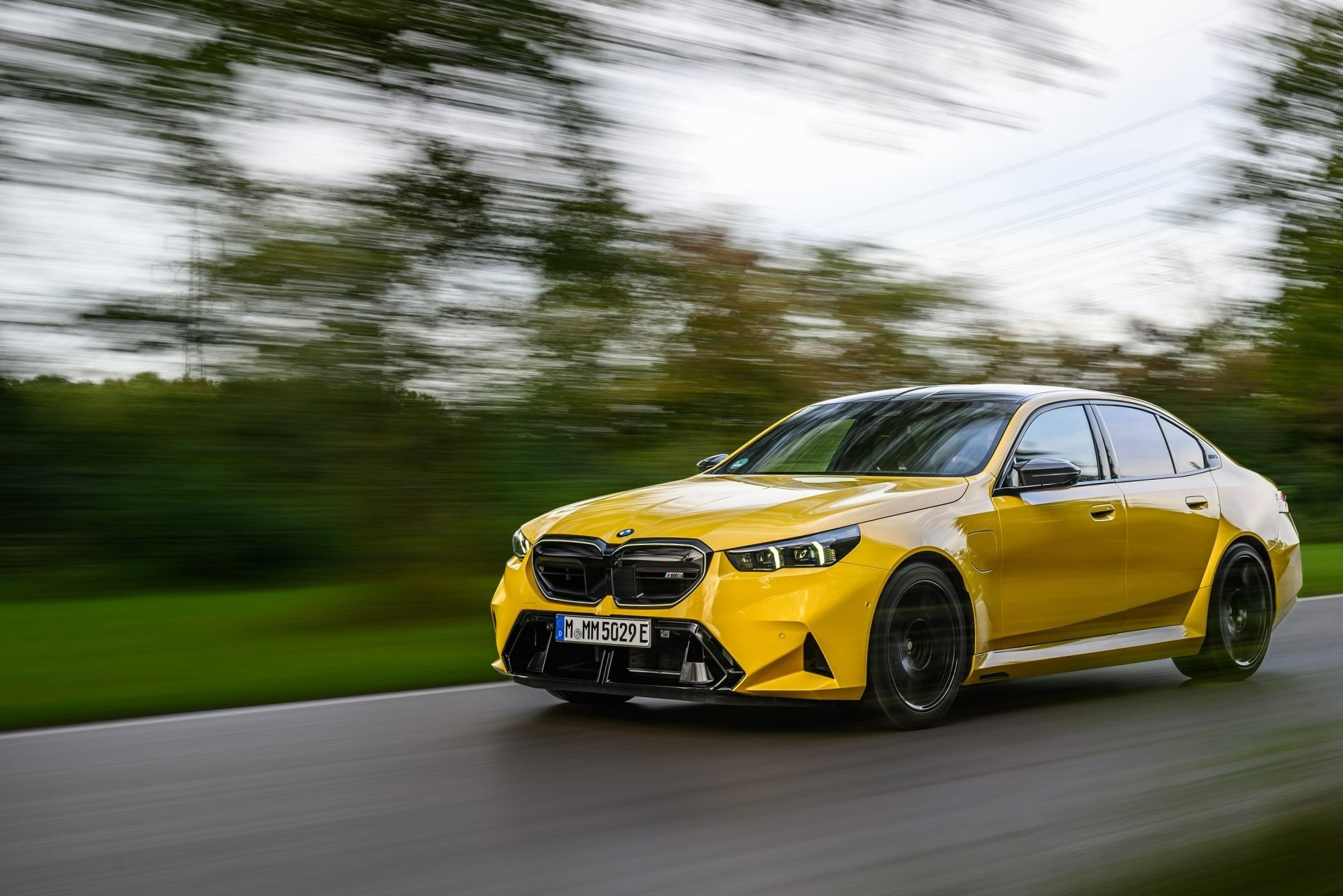 Image showing a car fitted with a Thatcham S5 Tracker.