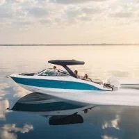 An image of a boat with a link to this websites Boat Tracker and Immobiliser shop page.