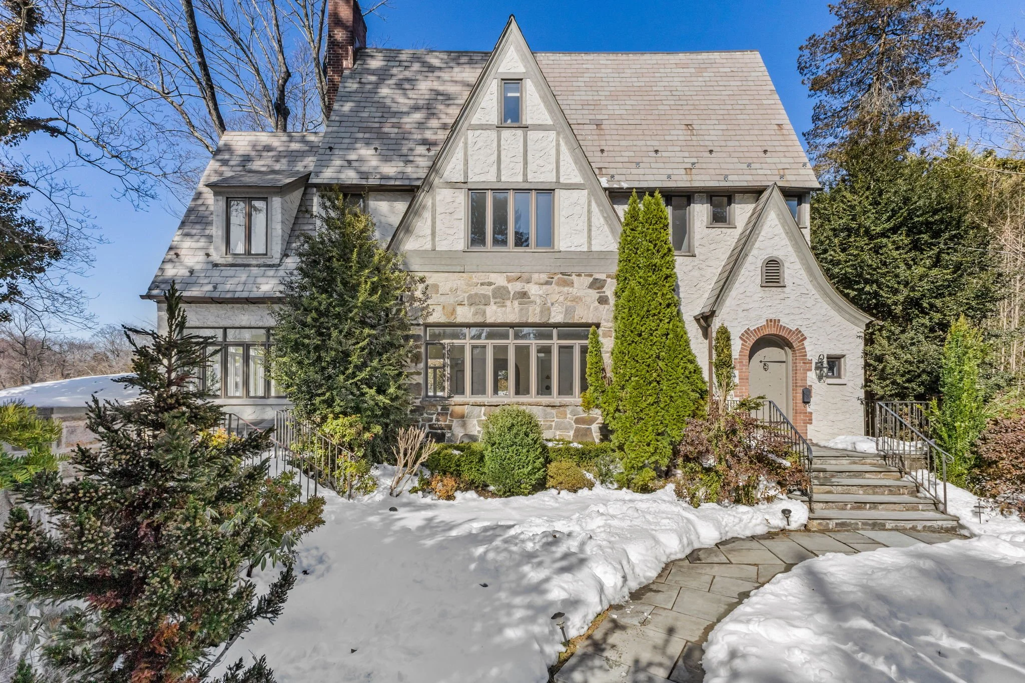 7 Dearfield Ln
