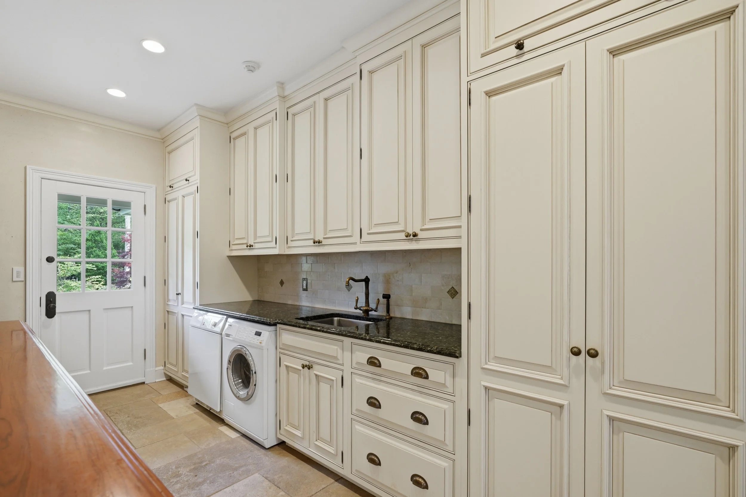 new listing 14.jpg
