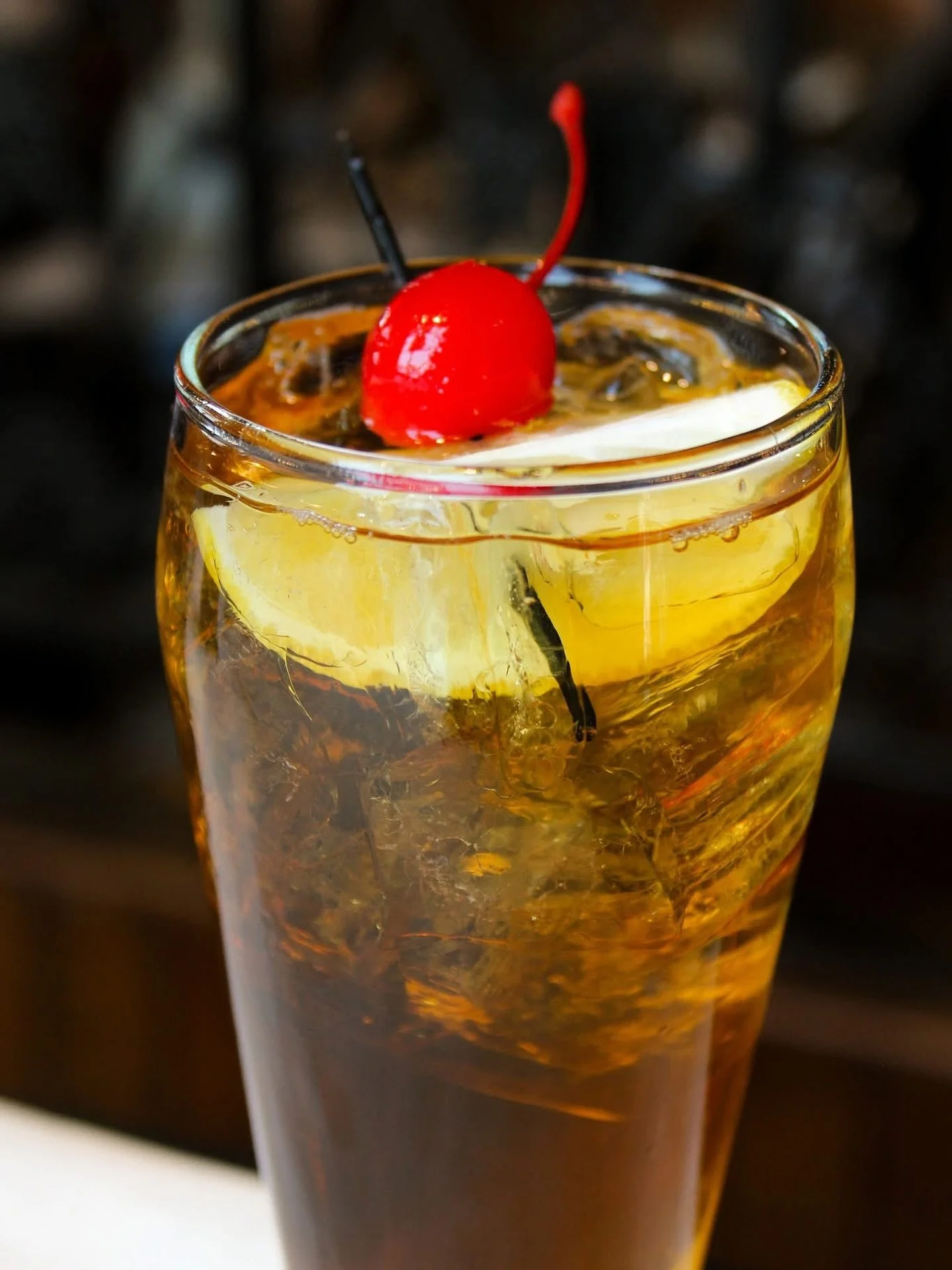 Sweet tea with a little Southern kick. 🥃 The Kentucky Tea blends Bulleit Rye with peach and classic sweet tea for the perfect fall sip. 

#HalfShellOysterHouse #OurFallFavorites