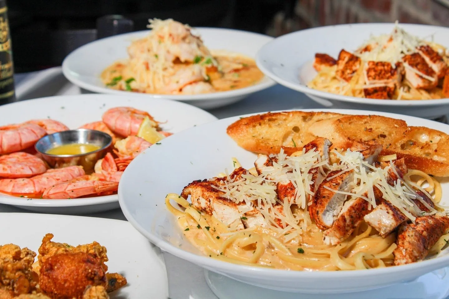 In case you missed it&hellip; your Half Shell favorites now come in small &amp; traditional portions &mdash; made for the way you want to dine, any day of the week. 🔥

Be in the know 👉 halfshelloysterhouse.com/everyday