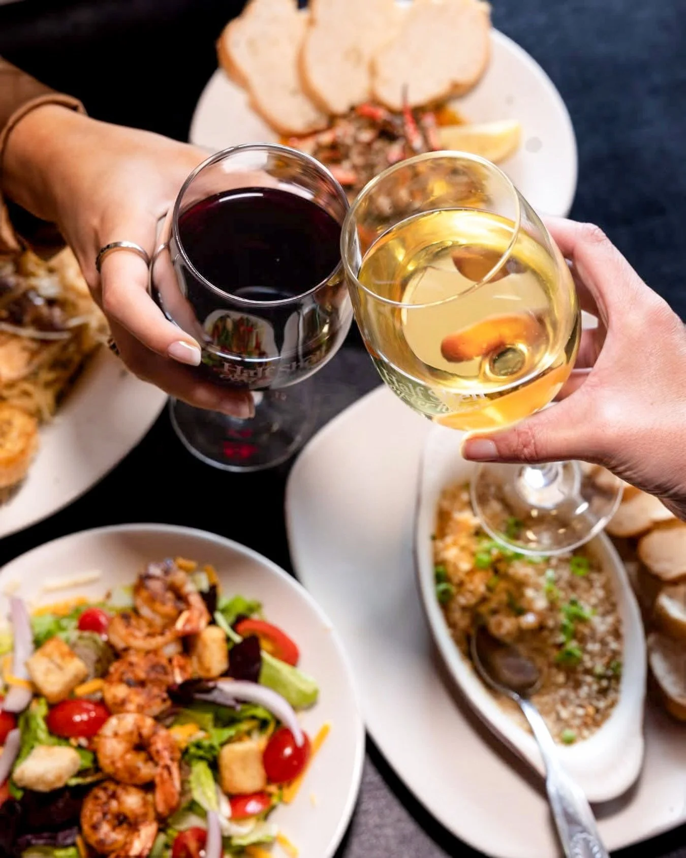 Planning your next girls&rsquo; night? After-work catch up? Date night? 🍷 We know the perfect place. 

Join us every day from 3&ndash;6 PM for Happy Hour featuring $2 off glasses of wine, liquor, and draft beer plus $1 off bottled beers!