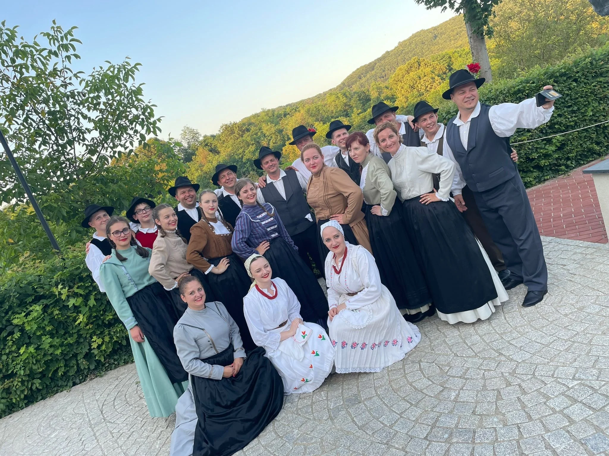 14. mednarodni folklorni festival