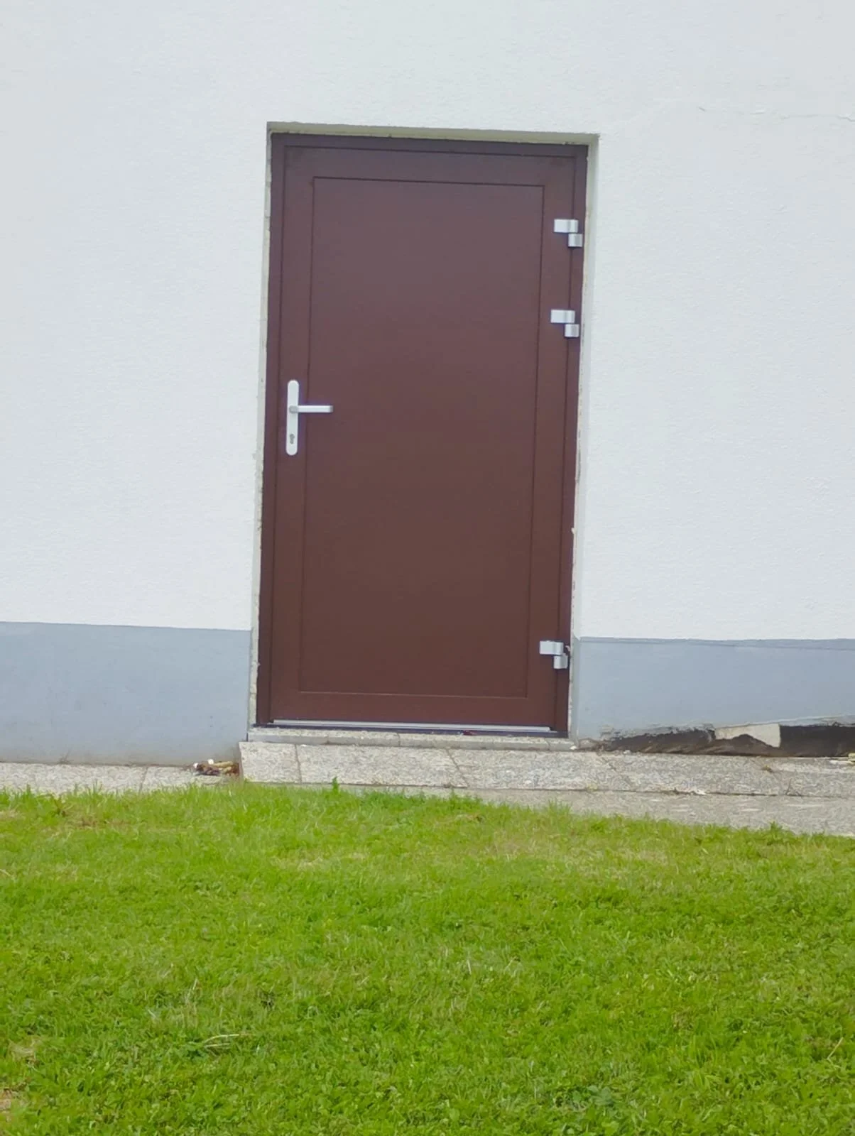 Nova vhodna vrata v telovadnico