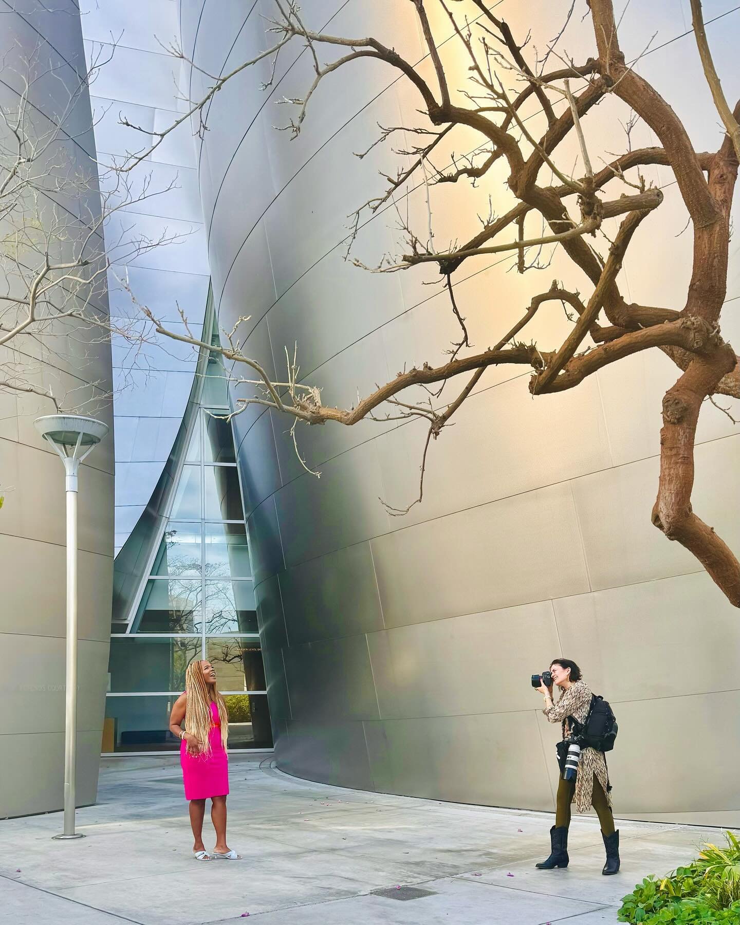 Loved doing my latest photo shoot at the beautiful Walt Disney Concert Hall, home of @laphil. Thank you for the wonderful experience @nicolegoddard. Stay tuned! These photos are going to be 🔥🔥🔥#photoshoot #losangeles #girlonfire