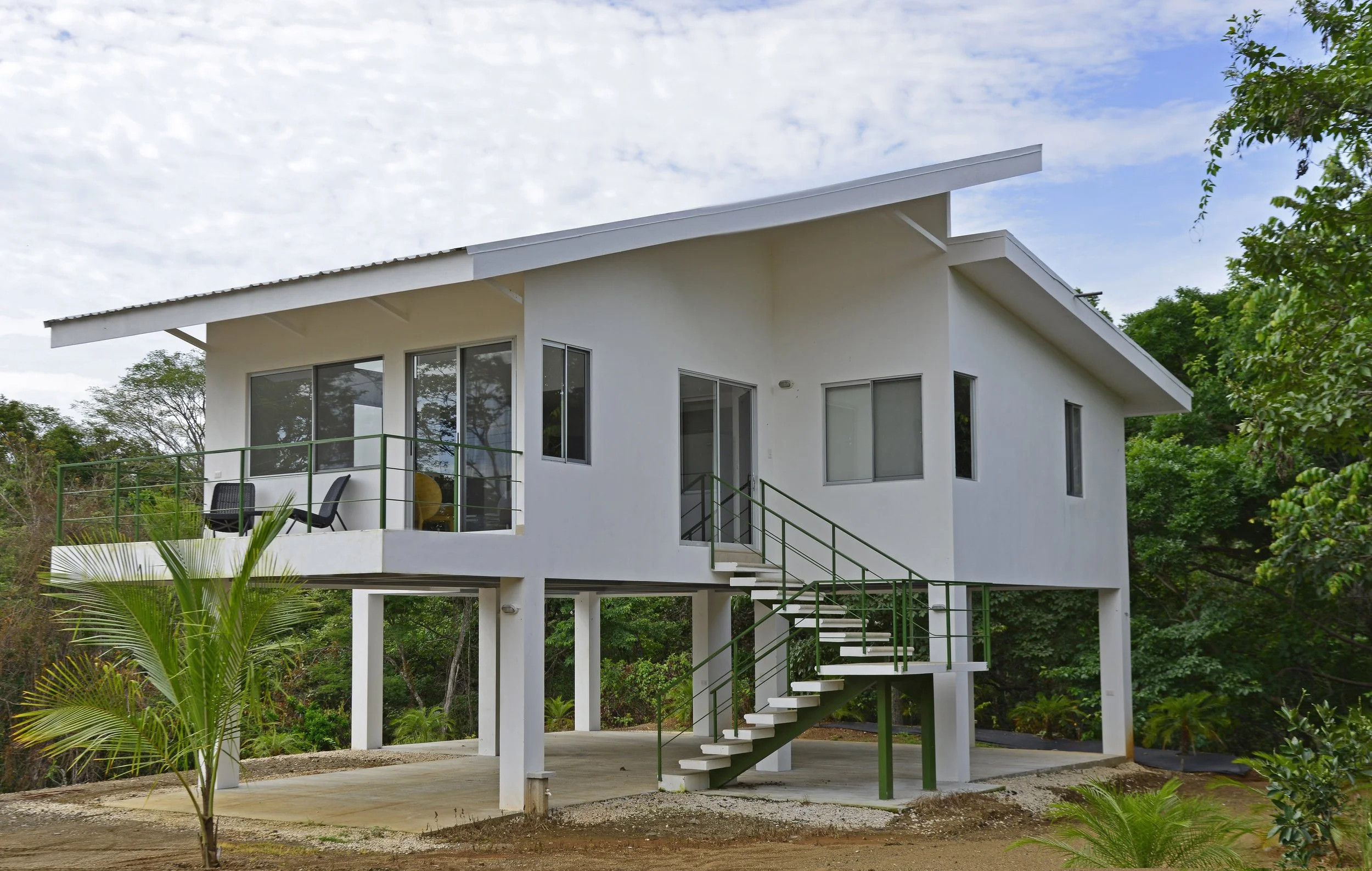 Venado on stilts.jpg