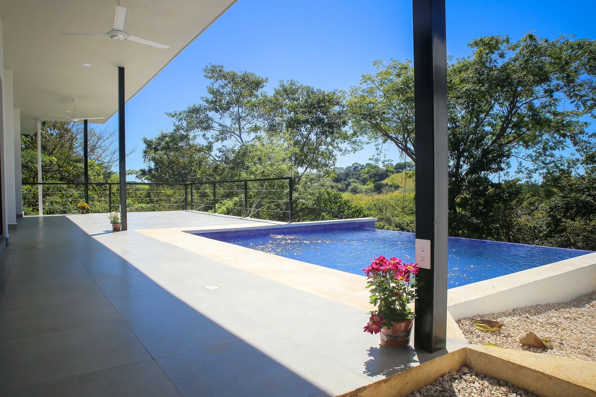Ocean Pacifico Model - Infinity Pool.jpg