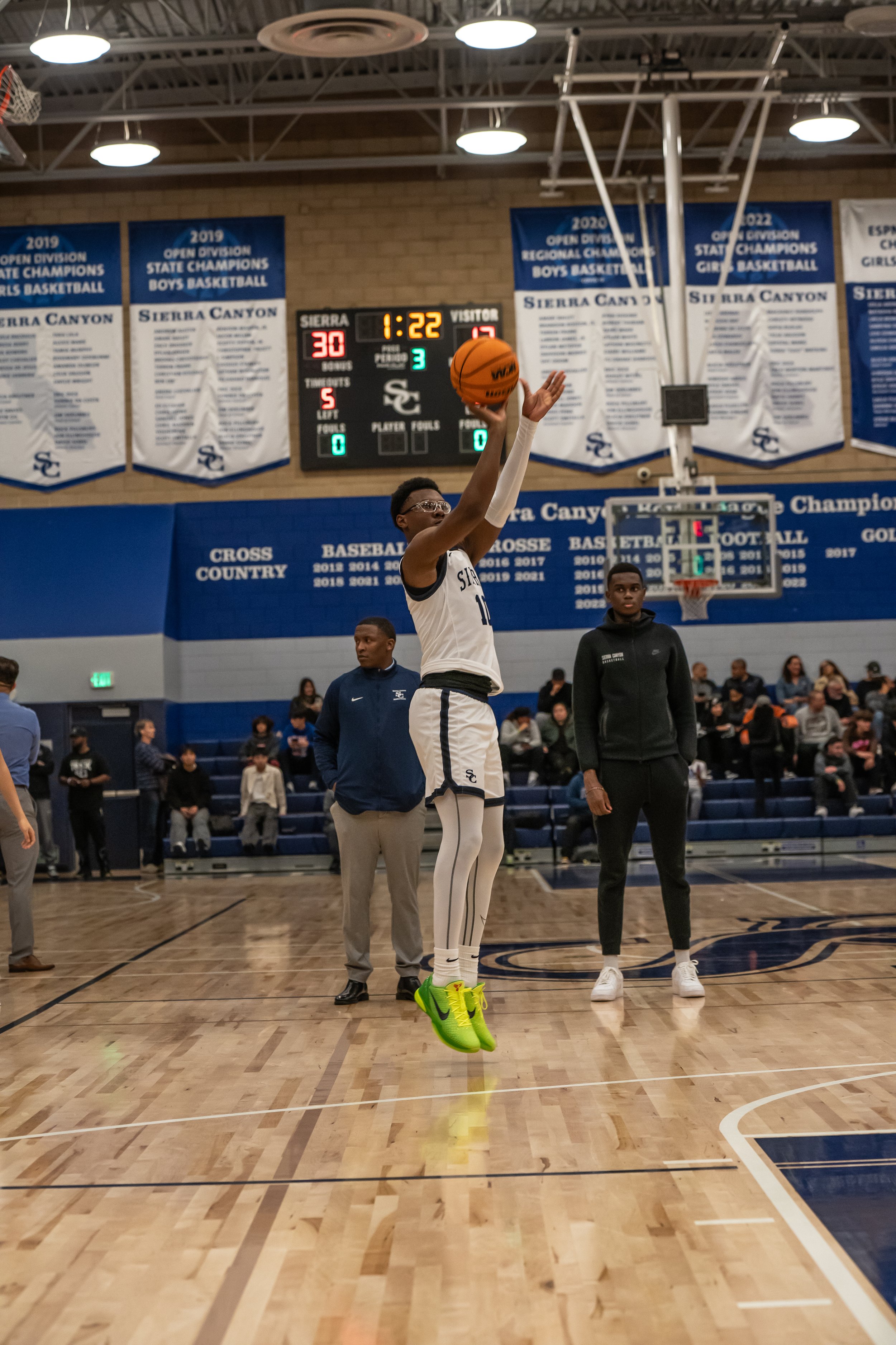 sierra canyon mensbball-15.jpeg
