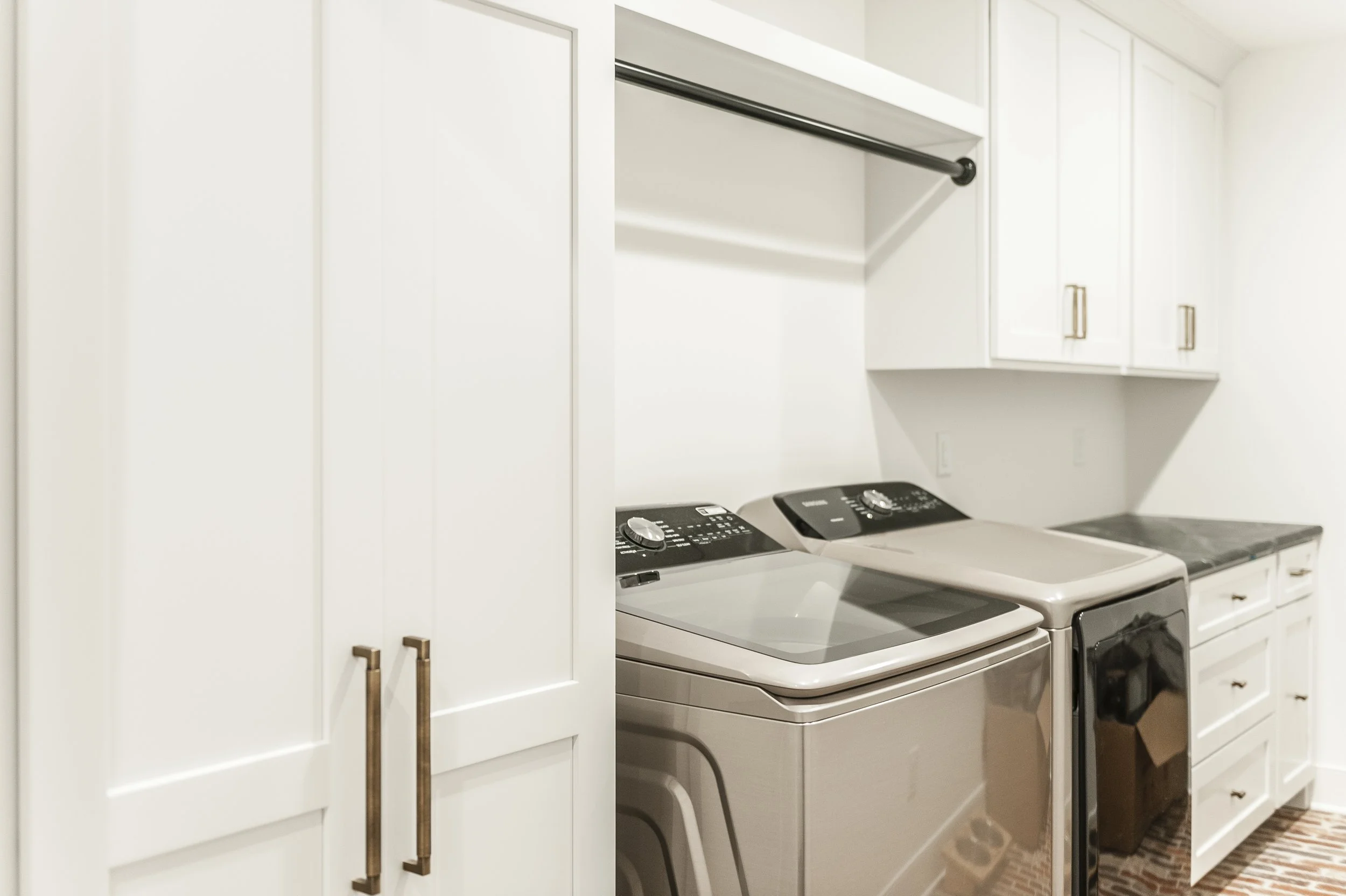 Paint- Sherwin Williams 9166 Drift of Mist