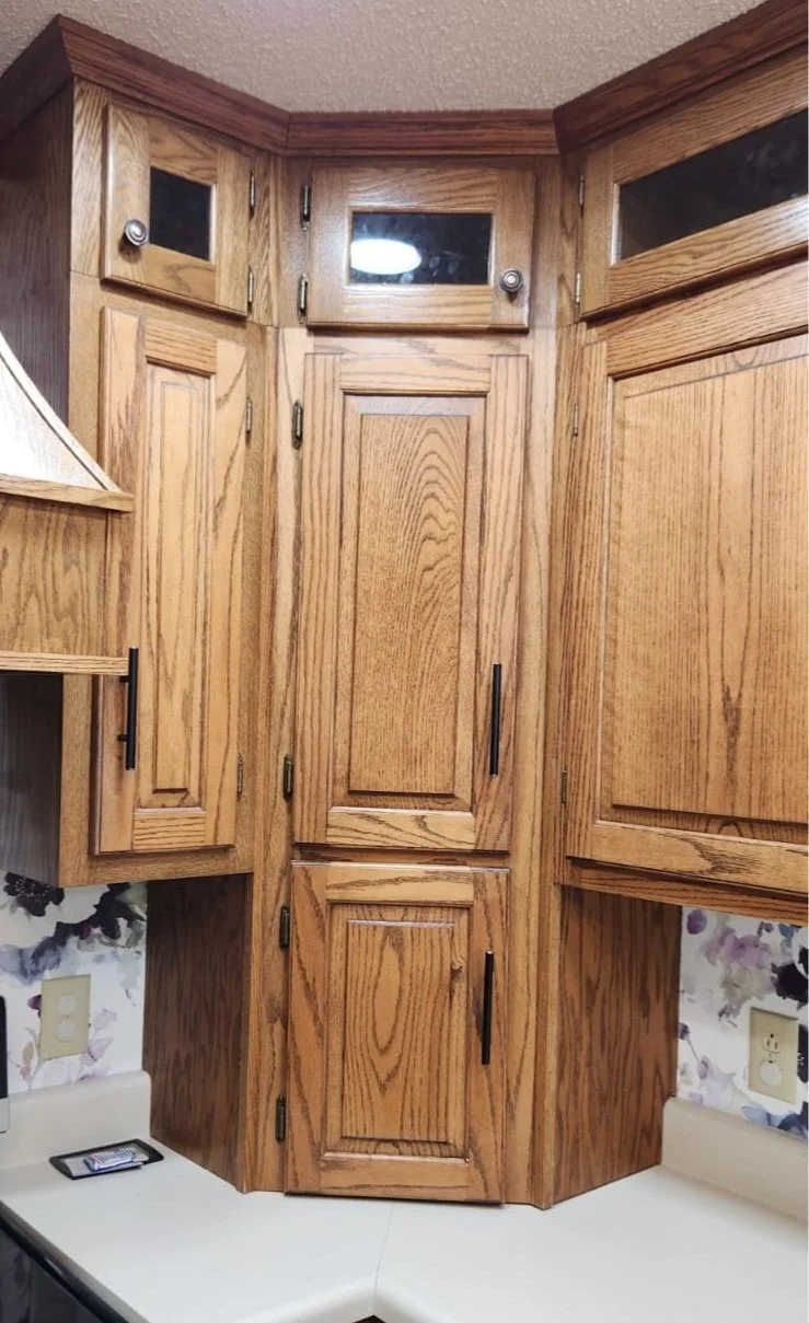 corner+right+of+hood.jpg