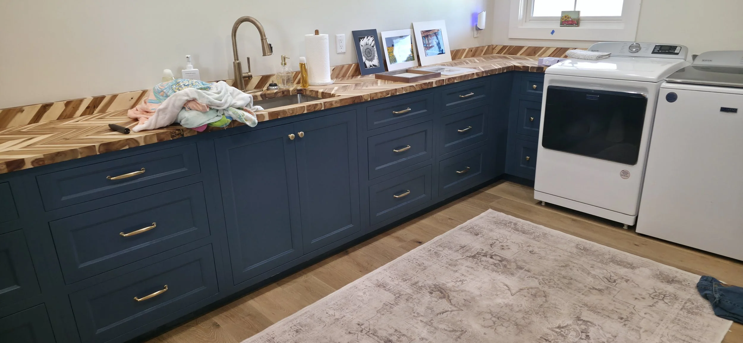 Painted: Behr Undersea S470-7
