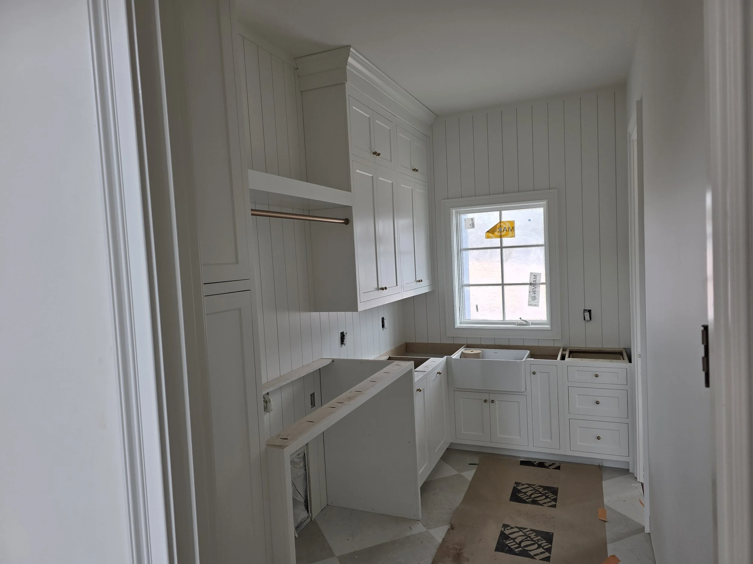 Paint- Benjamin Moore OC-17 White Dove