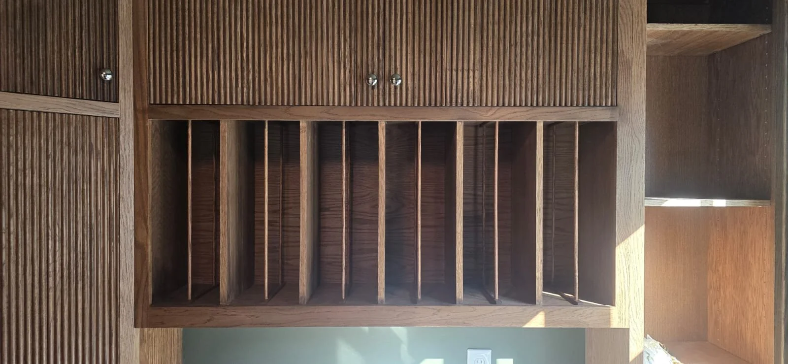 Stain- Varathane Dark Walnut