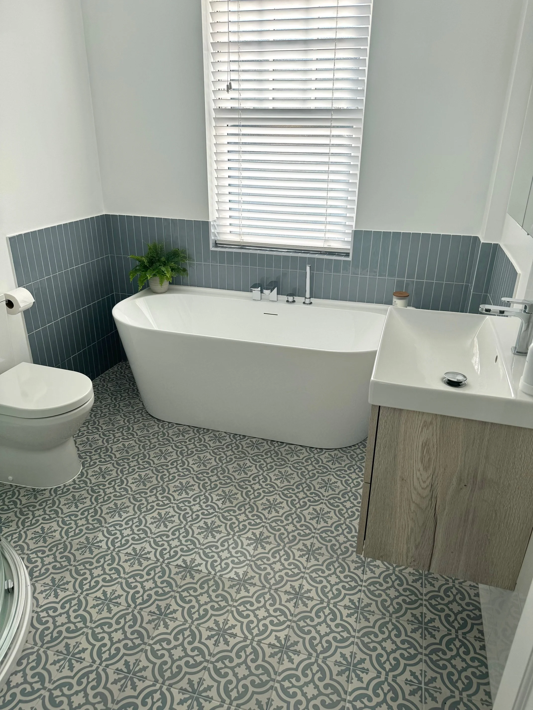 Louise bathroom after.jpg