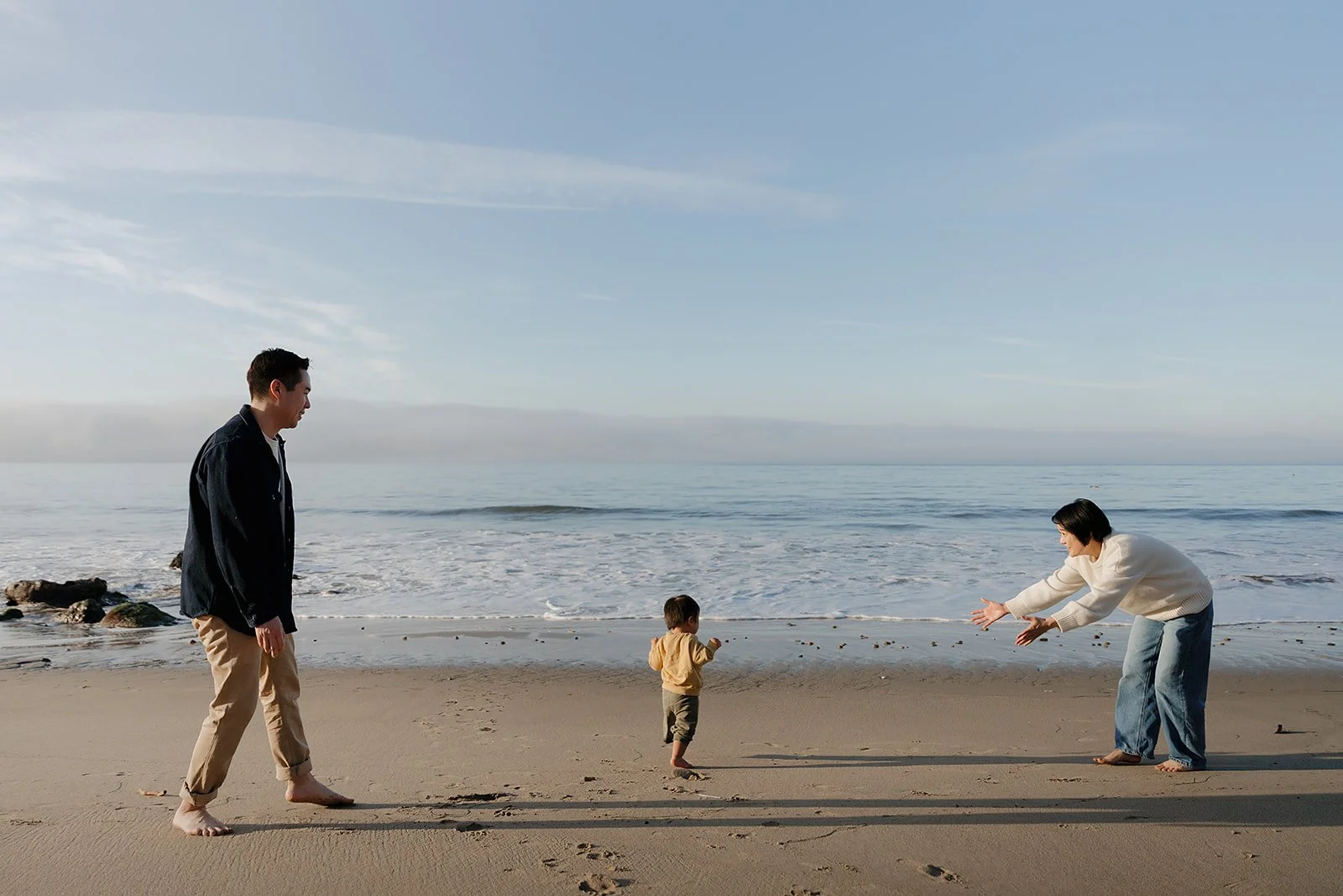 Documentary lifestyle family photo beach session, Los Angeles California, Jade Sharp Photo